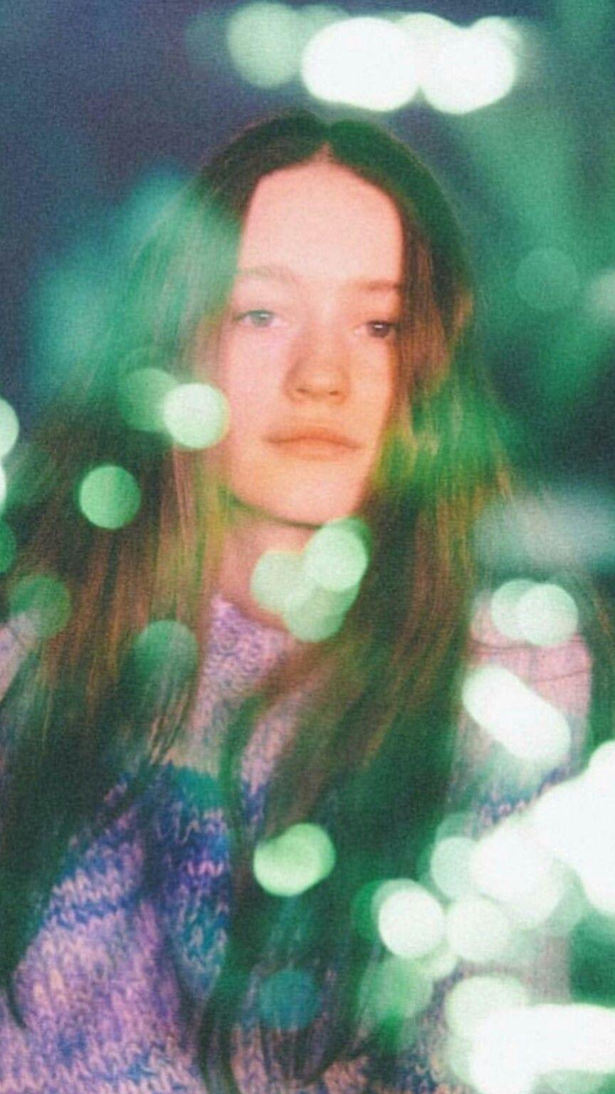 864x1536 Sigrid wallpaper. Portrait, Fashion idol, Music aesthetic