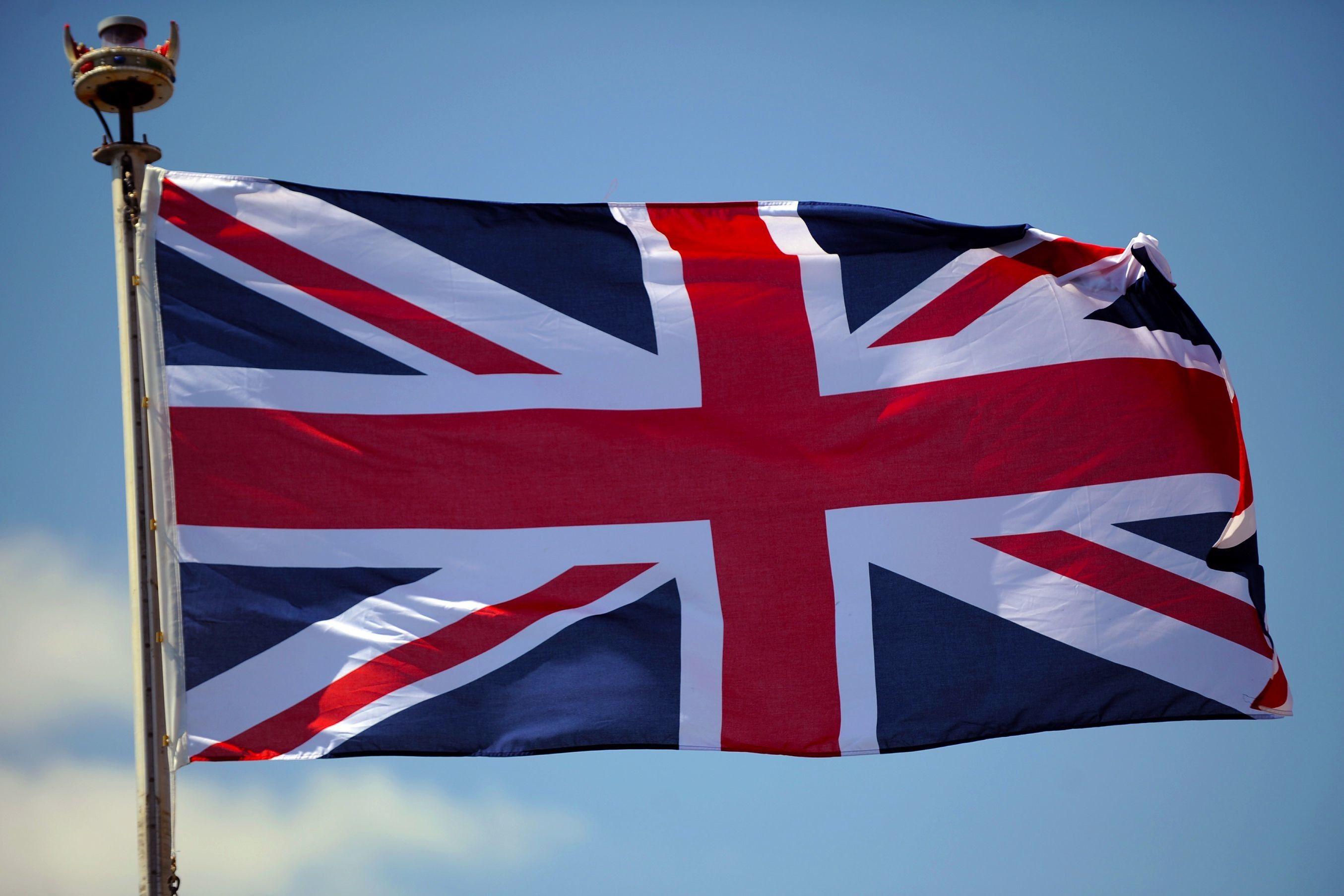2709x1806 Great Britain Flag Wallpaper