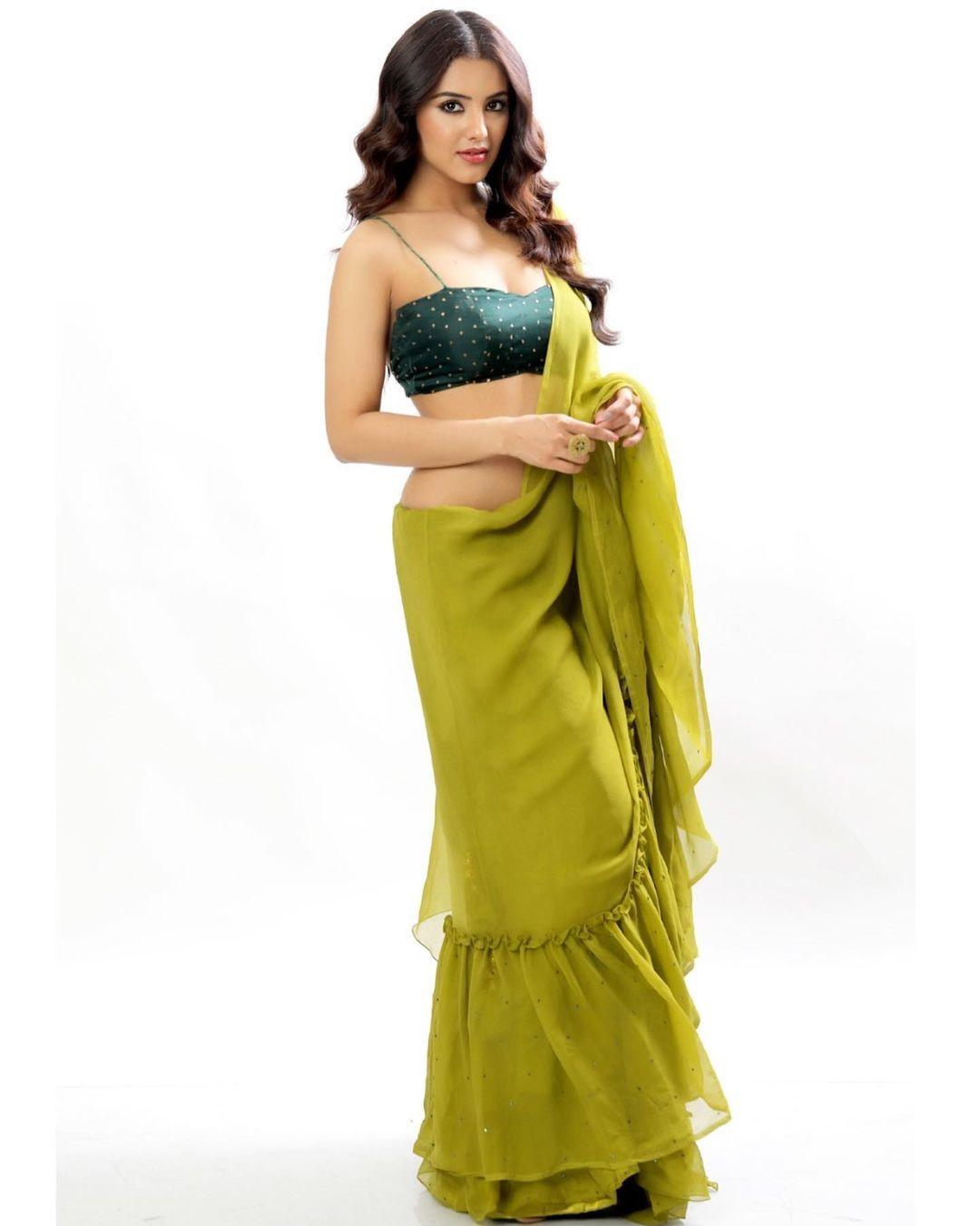 1080x1350 Malvika Sharma Photo : Picture, Latest Image, Stills Of Malvika Sharma, HD Photo