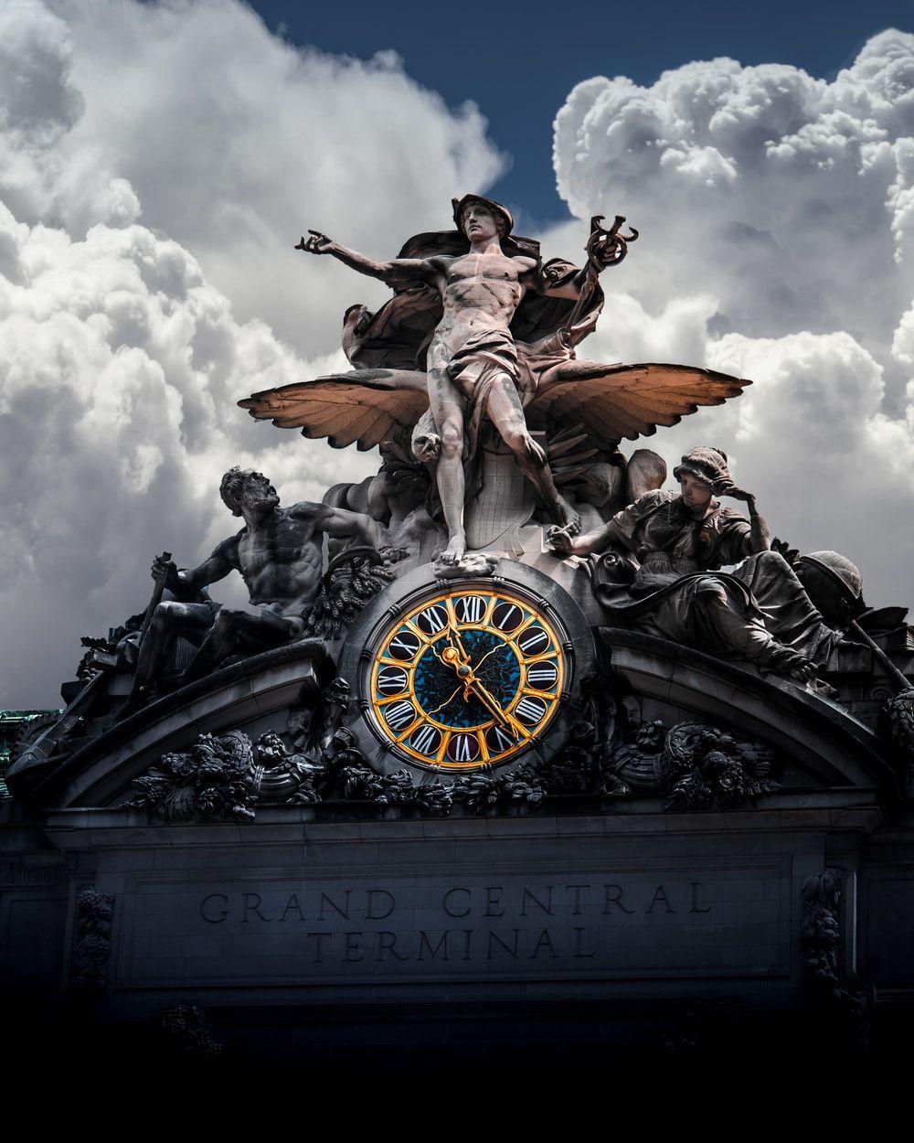 1000x1250 selective color photo of Grand Central Terminal statue photo