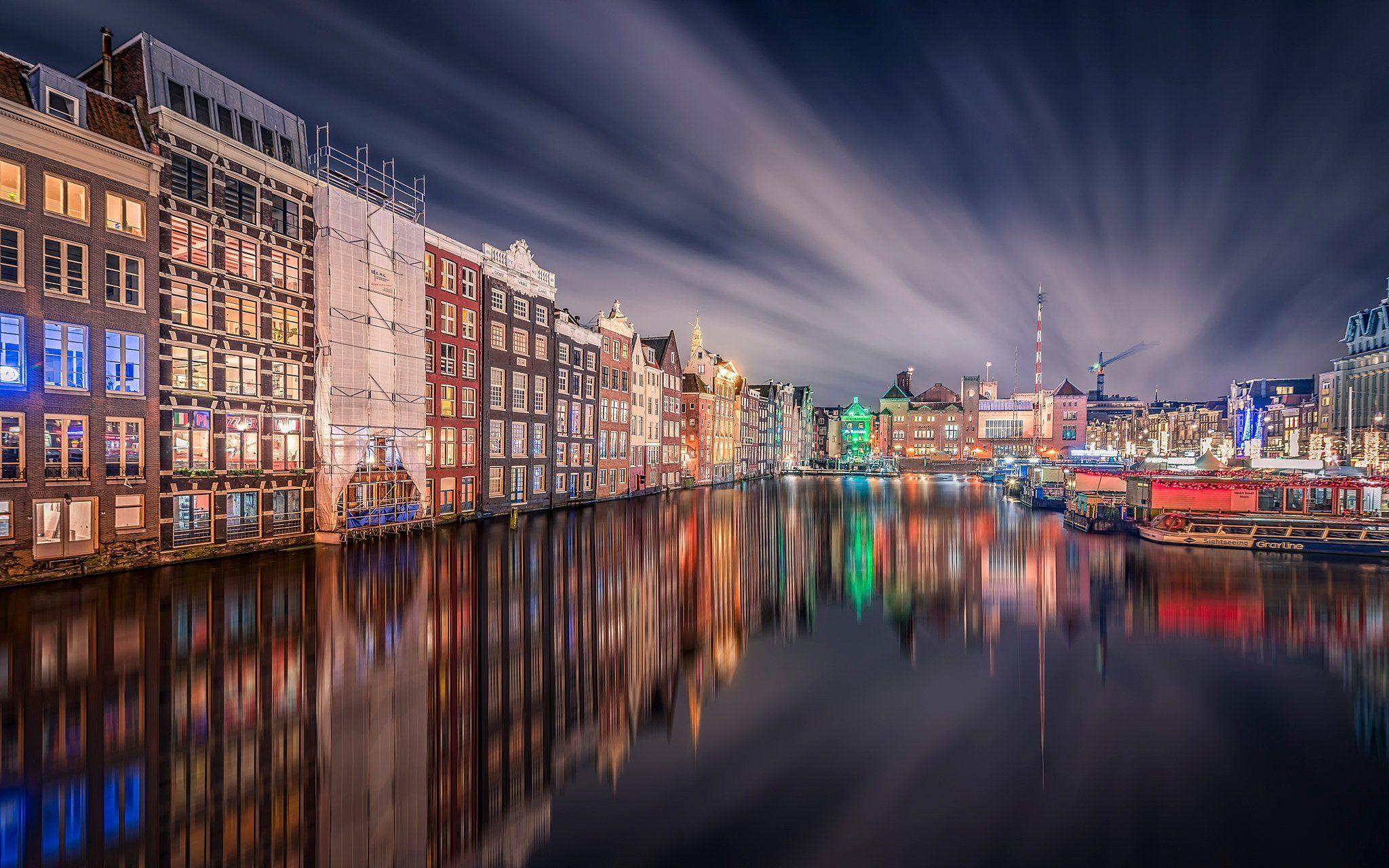2048x1280 Night grand central station houses amsterdam reflection wallpaperx1280