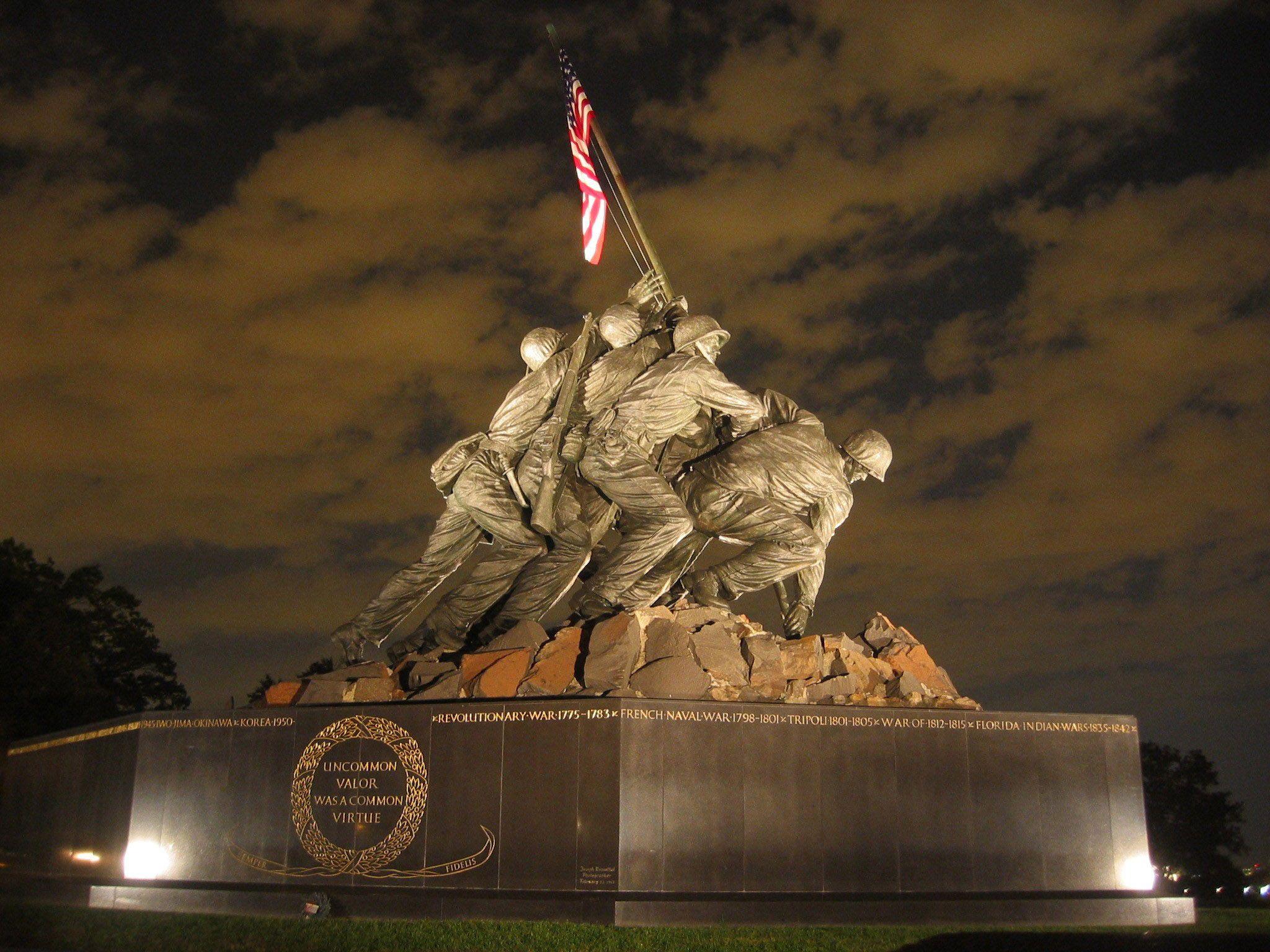 2048x1536 U.S. Marine Corps War Memorial of Iwo Jima image Domain photo