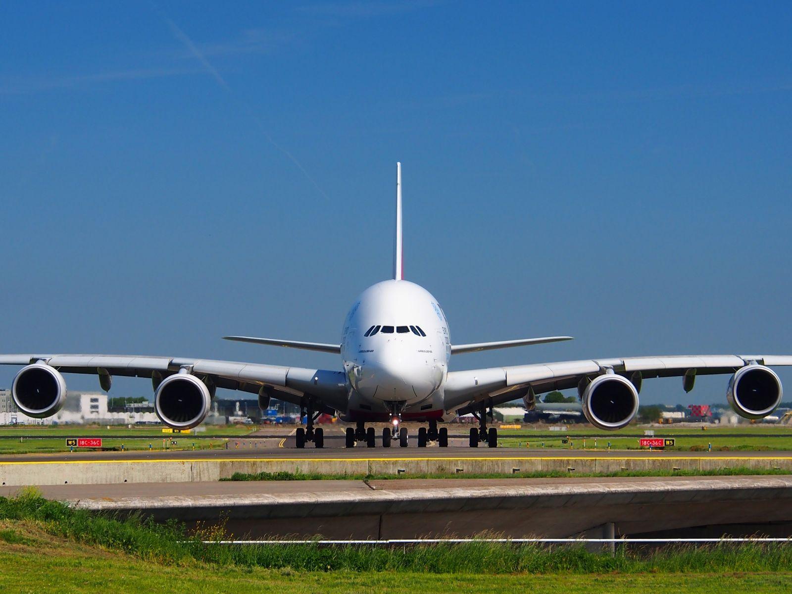 1600x1200 Airbus A380 4K Wallpaper