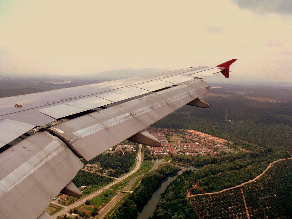 1024x768 All sizes. AIR ASIA FLIGHT AK706 SINGAPORE TO KUALA LUMPUR MAY 2010 9M AHH AIRBUS A320 Sharing!
