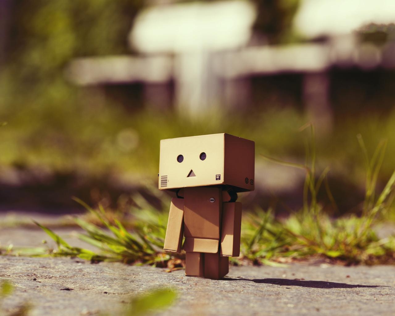 1280x1024 Cute little box wallpaper Picture 1280x1024 Laptop wallpaper