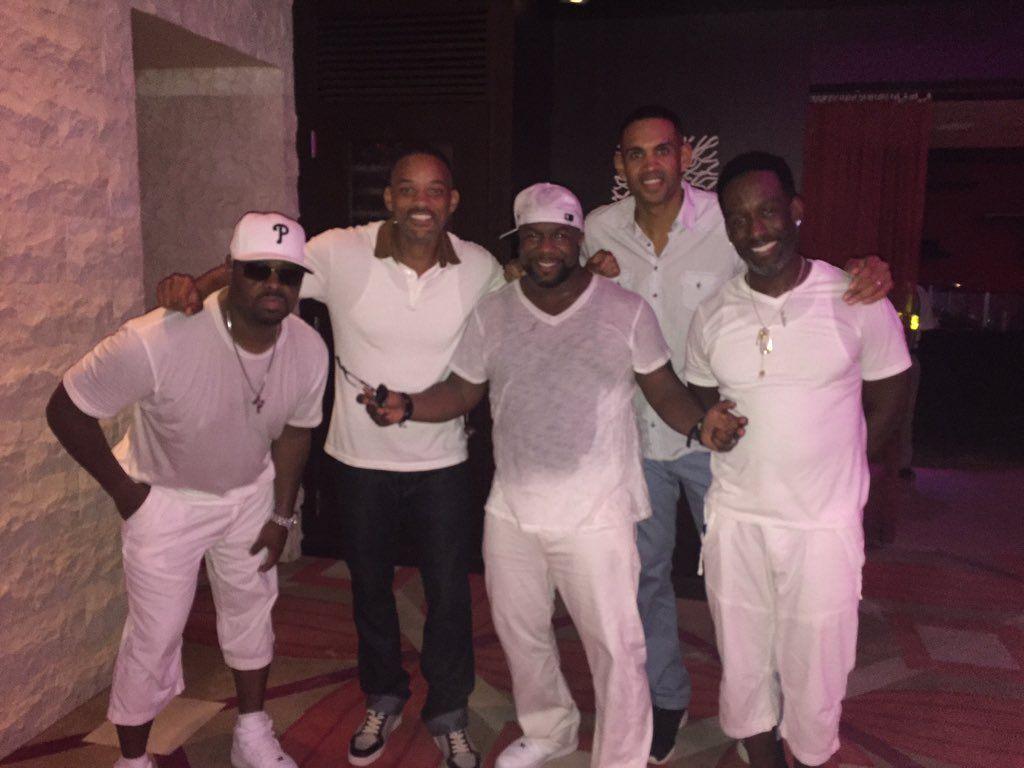 1024x768 grant hill Will Smith & Boyz 2 Men after their performance in the bahamas. These 3 can still sing #HeroWorldChallenge