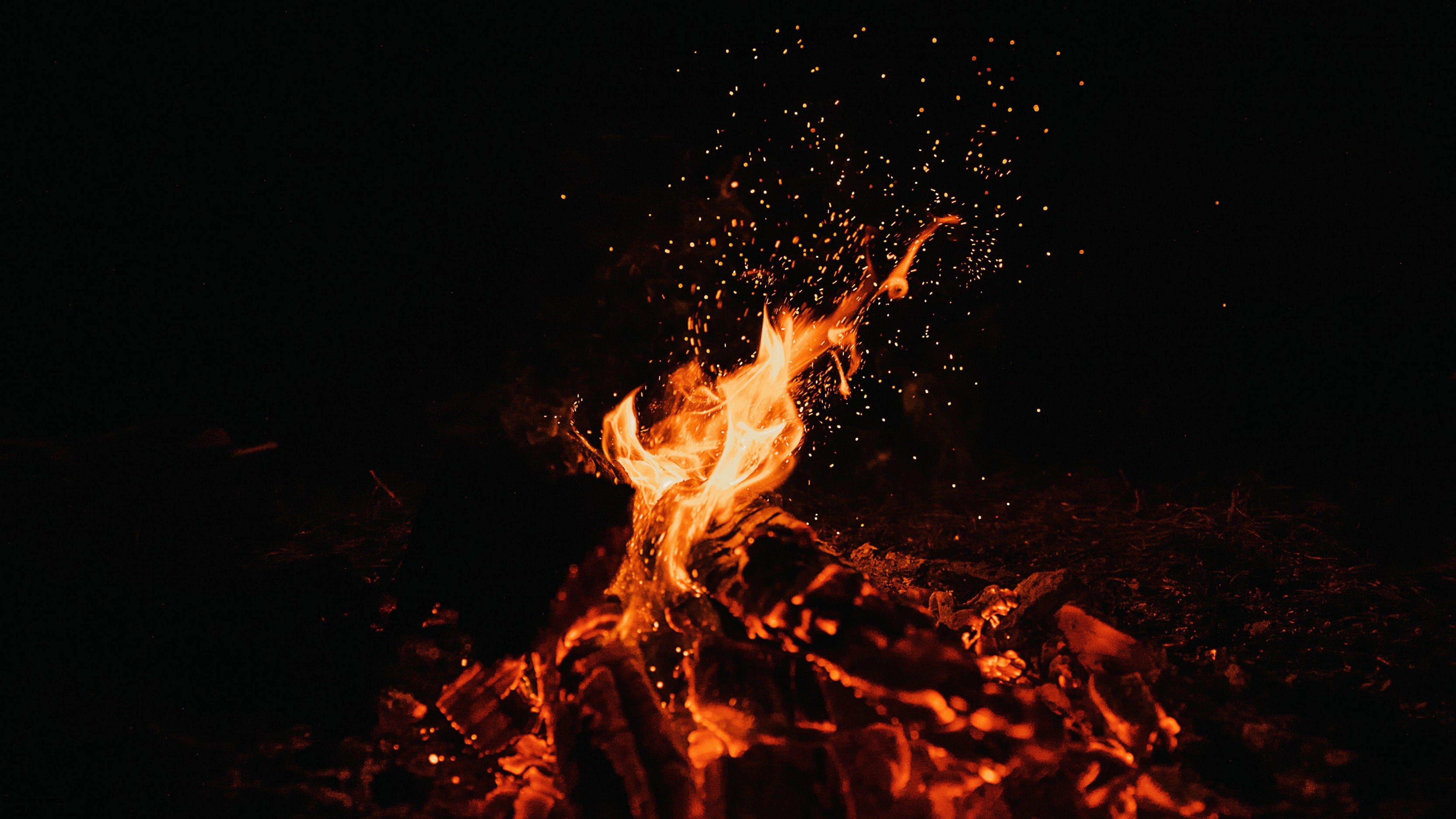 5120x2880 Bonfire Wallpaper 4K, Dark, Black background, Campfire, Flame, Photography