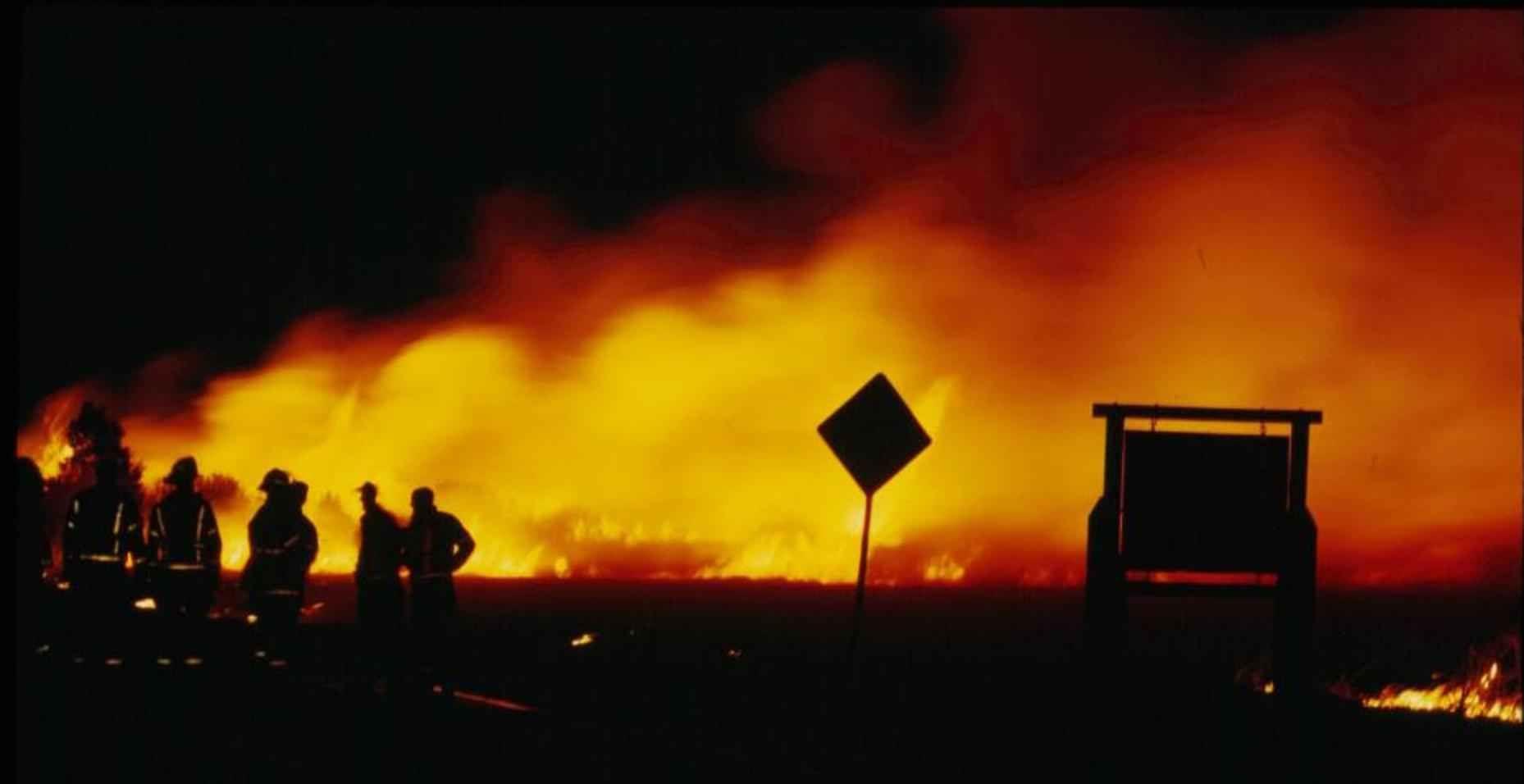 1858x956 Free picture: firefighters, night, fire