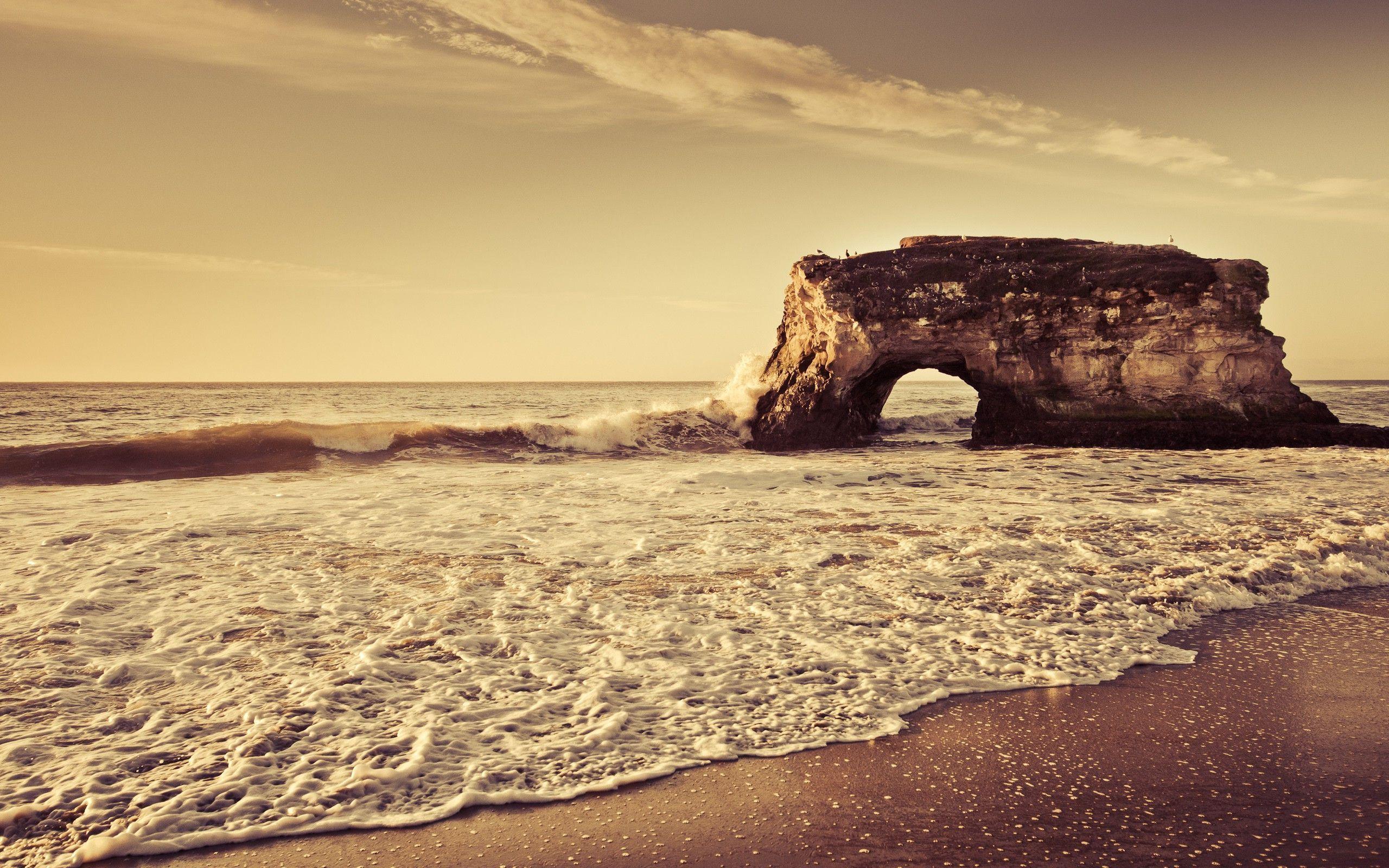 2560x1600 California Beach Wallpaper