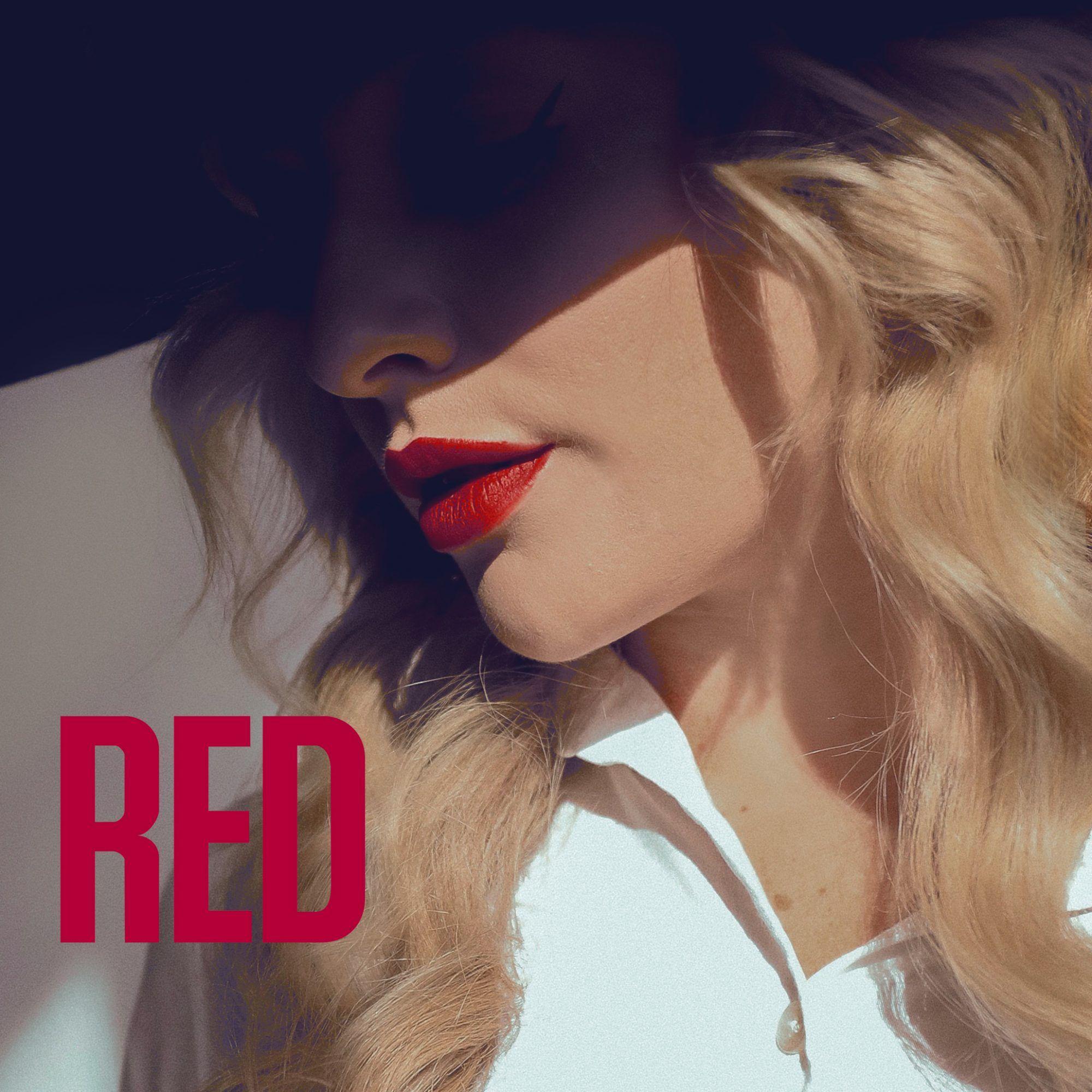2000x2000 This Influencer Just Recreated Taylor Swift's Album Covers