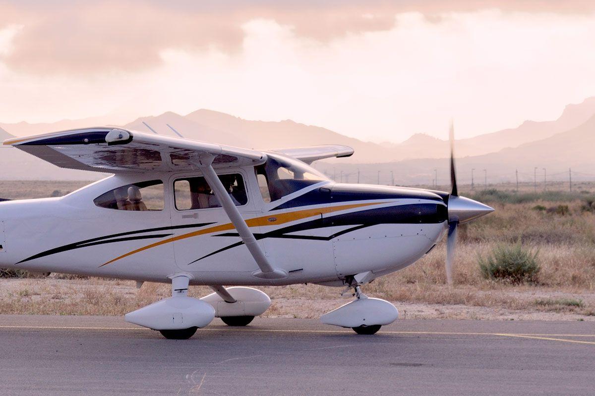 1200x800 Does This Airplane Need A 100 Hour Inspection?