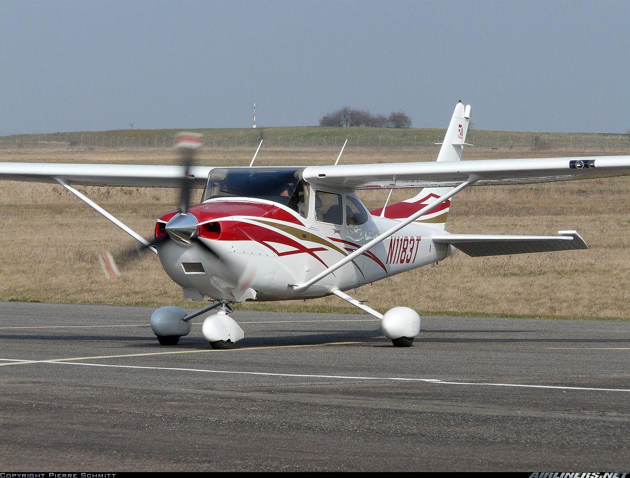 1280x972 Cessna 182 Wallpaper