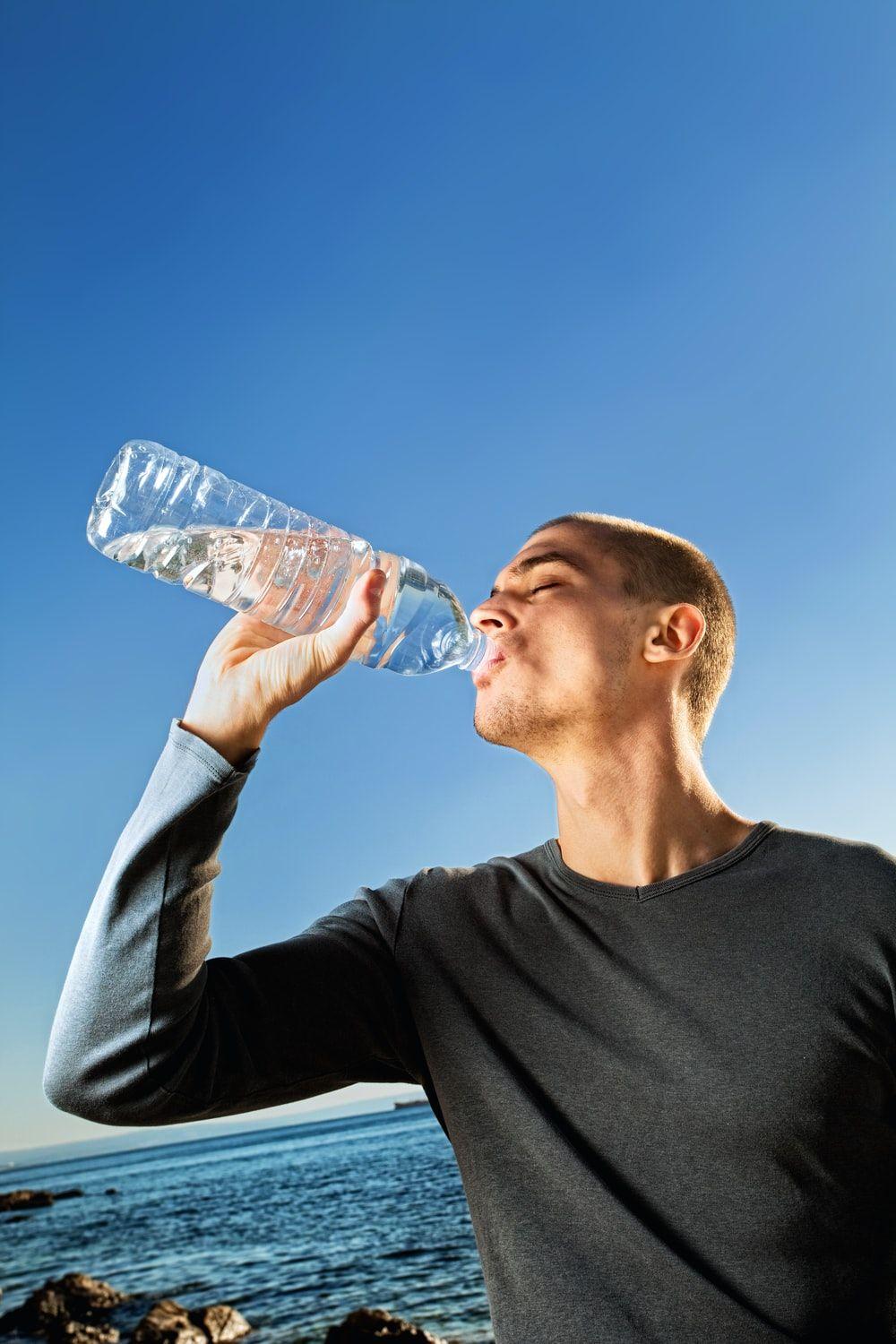 1000x1500 Drinking Water Picture. Download Free Image