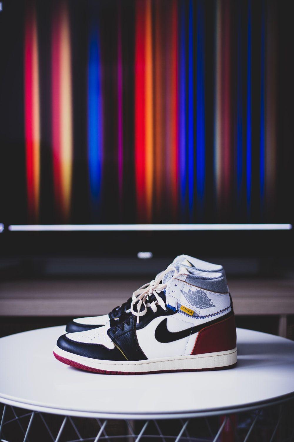 1000x1500 Trắng, Đỏ và Đen Air Jordan 1