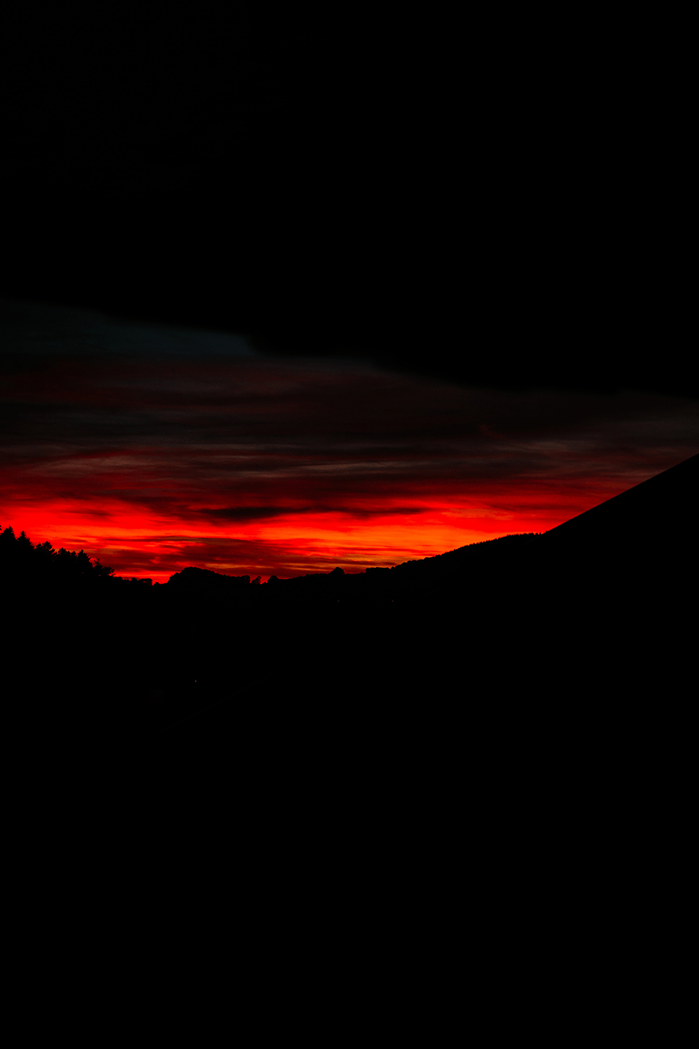 1000x1500 Black Aesthetic Wallpaper 4k