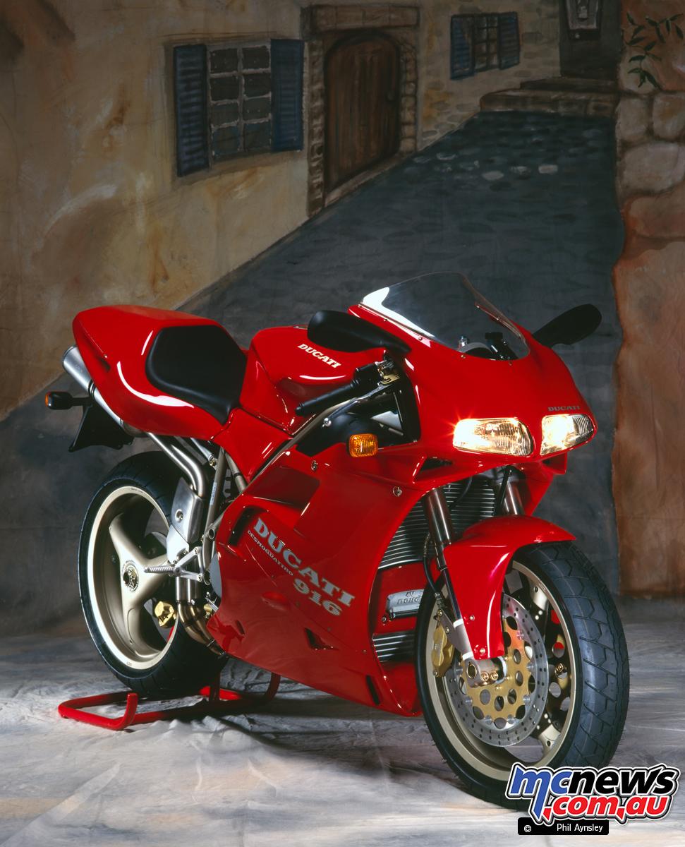 971x1200 Ducati 916 Stradath Anniversay