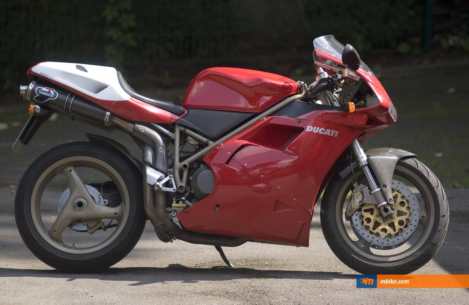 1600x1043 Ducati 916 SPS Wallpaper