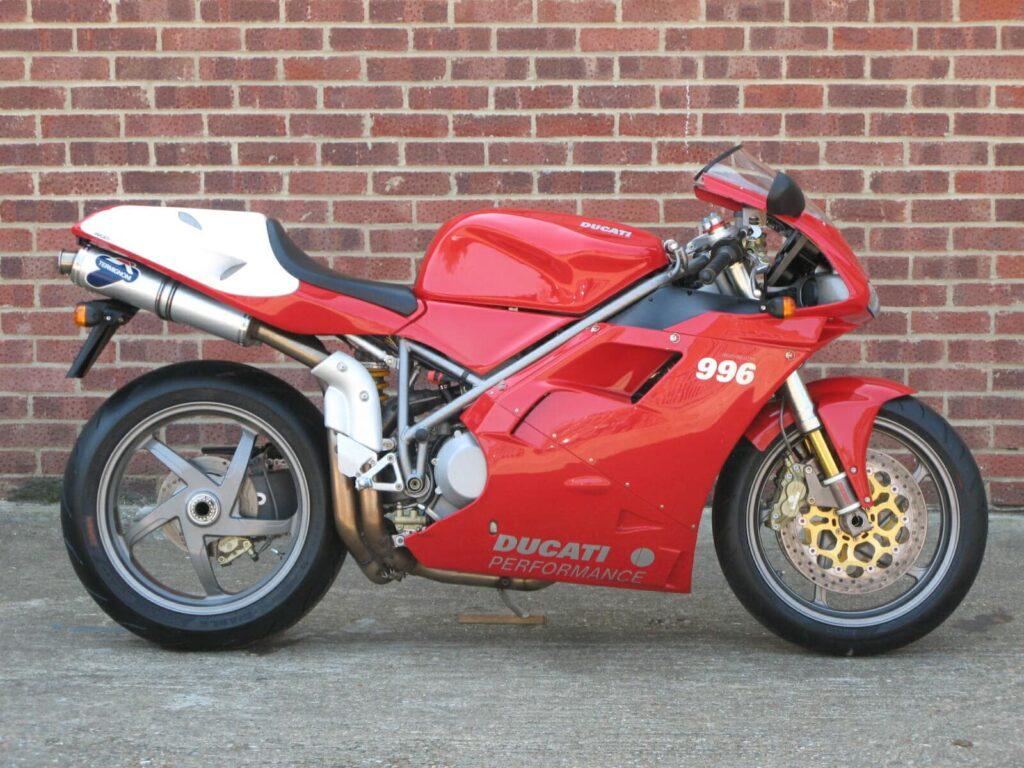 1024x768 Complete Guide to Buying a Classic Ducati Superbike: Before the Panigale