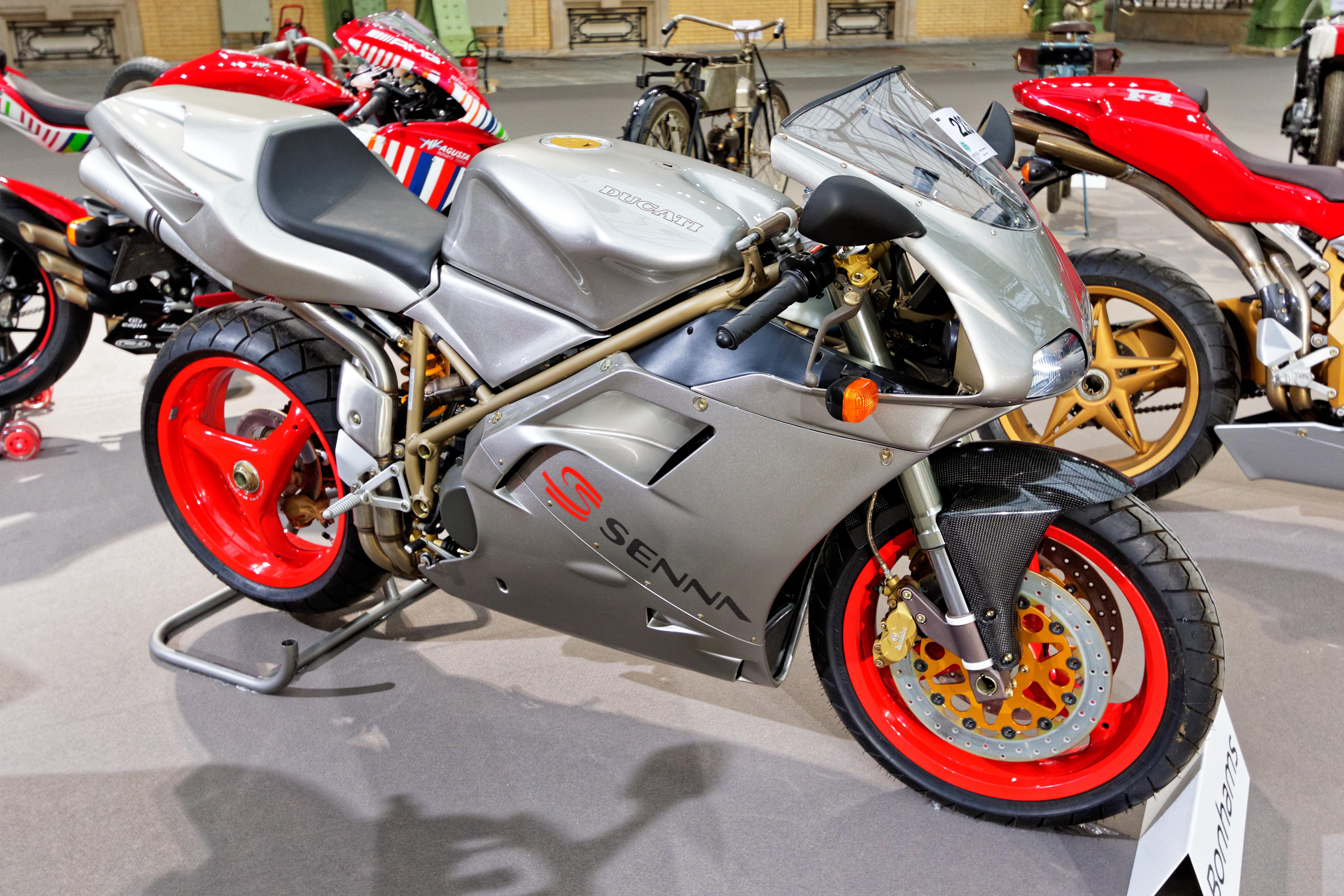 5472x3648 Paris 2016 916 Senna II