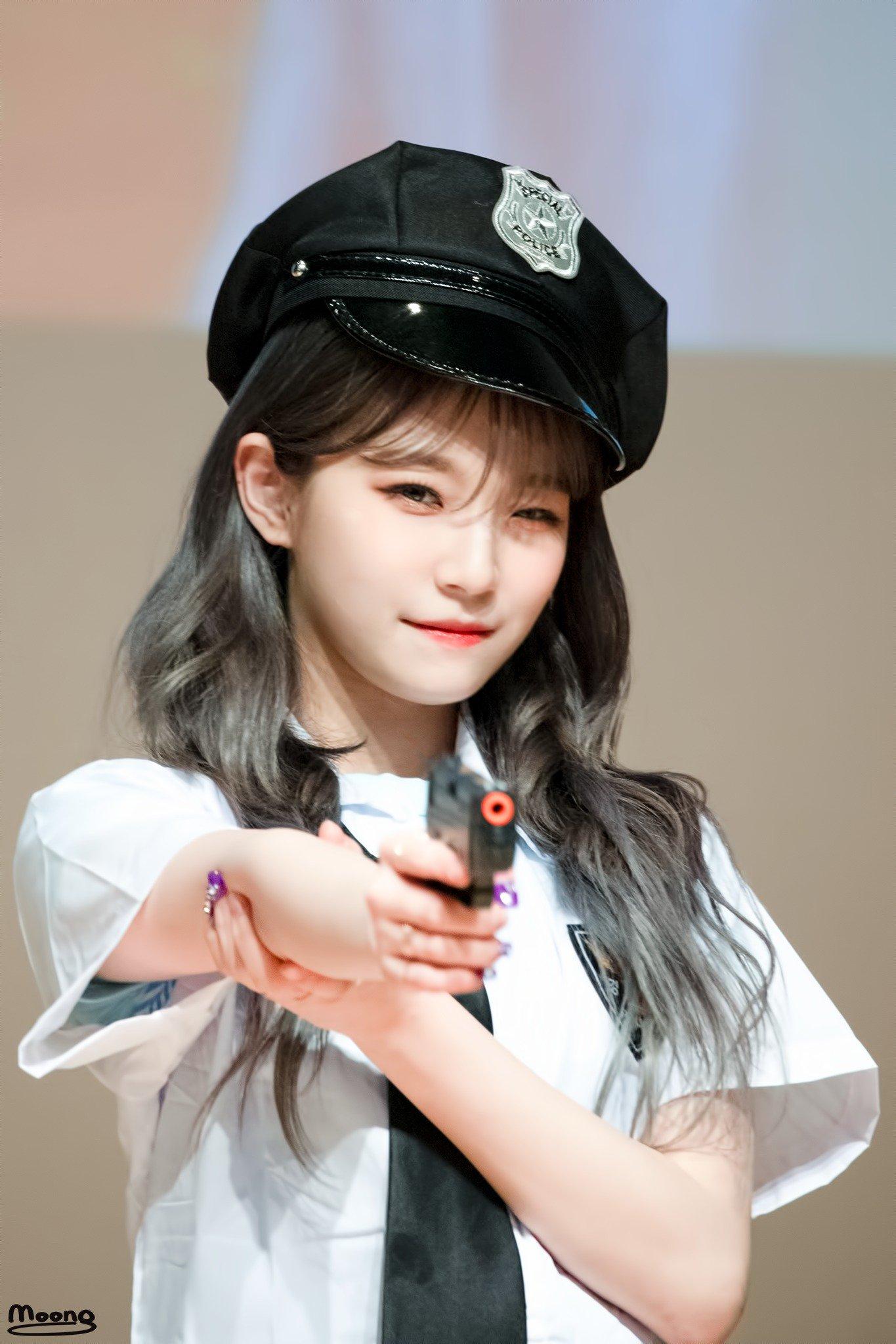 Baek Jiheon Wallpapers - Top Free Baek Jiheon Backgrounds - WallpaperAccess