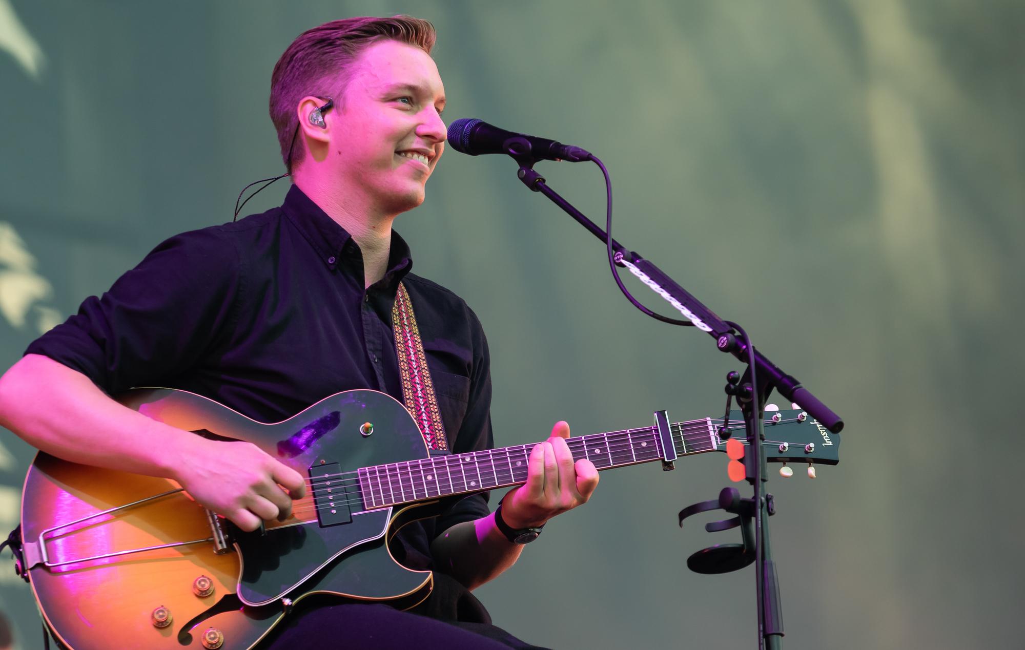 2000x1269 Perched On A Stool And Off His Head On Anti Inflammatories, George Ezra Keeps The Good Times A'rollin' At Isle Of Wight 2019