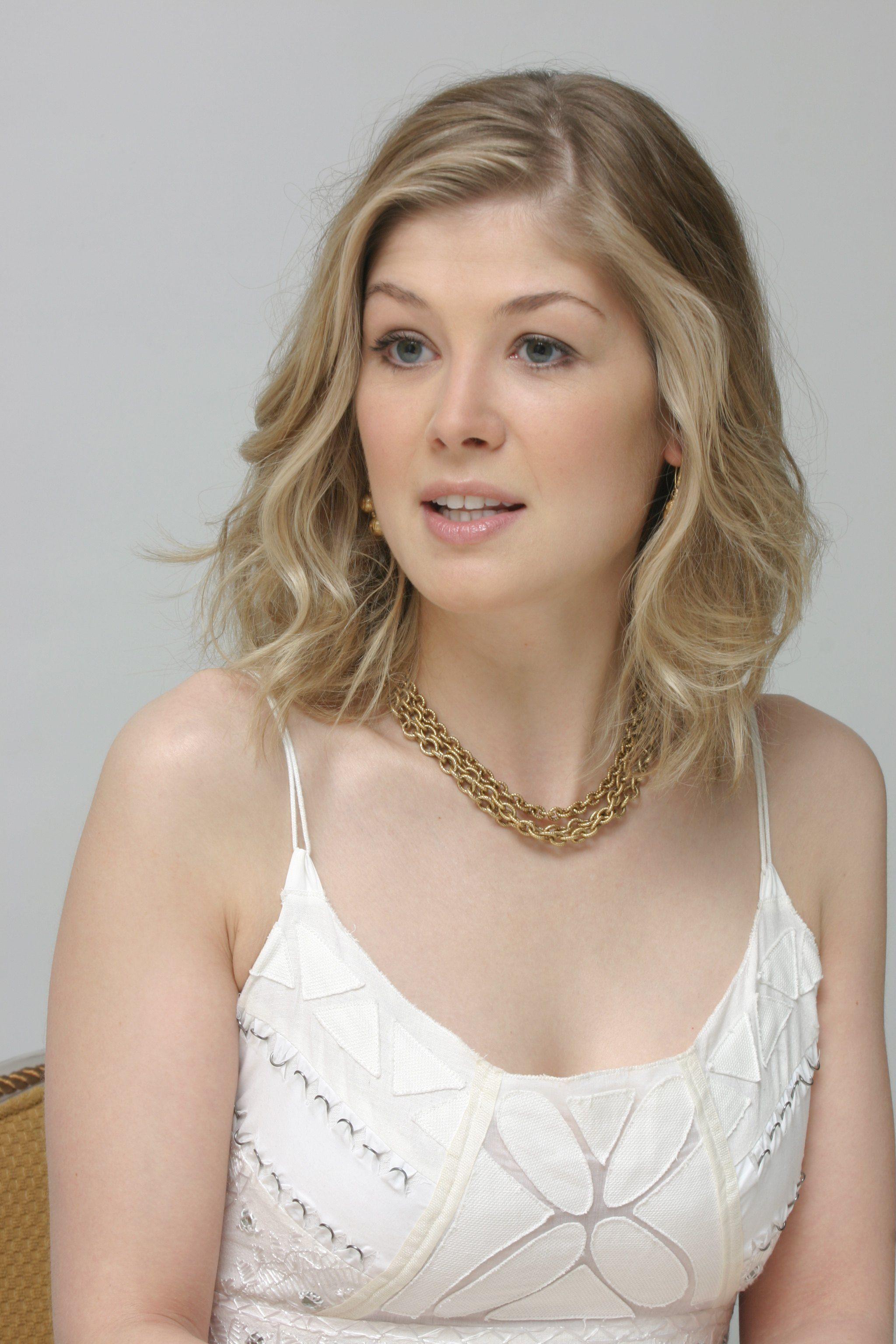 2048x3072 Rosamund Pike Wallpaper HD
