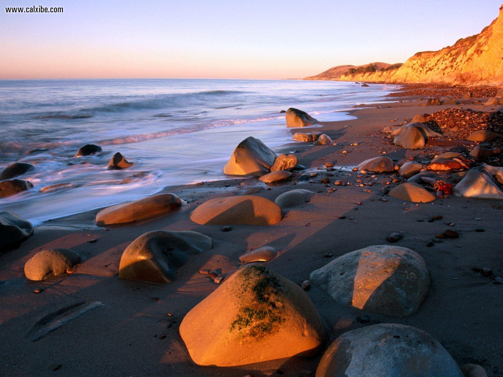 1600x1200 Nature: Sunrise Colors The Bluffs Of The Beach Gaviota State Park California, pi