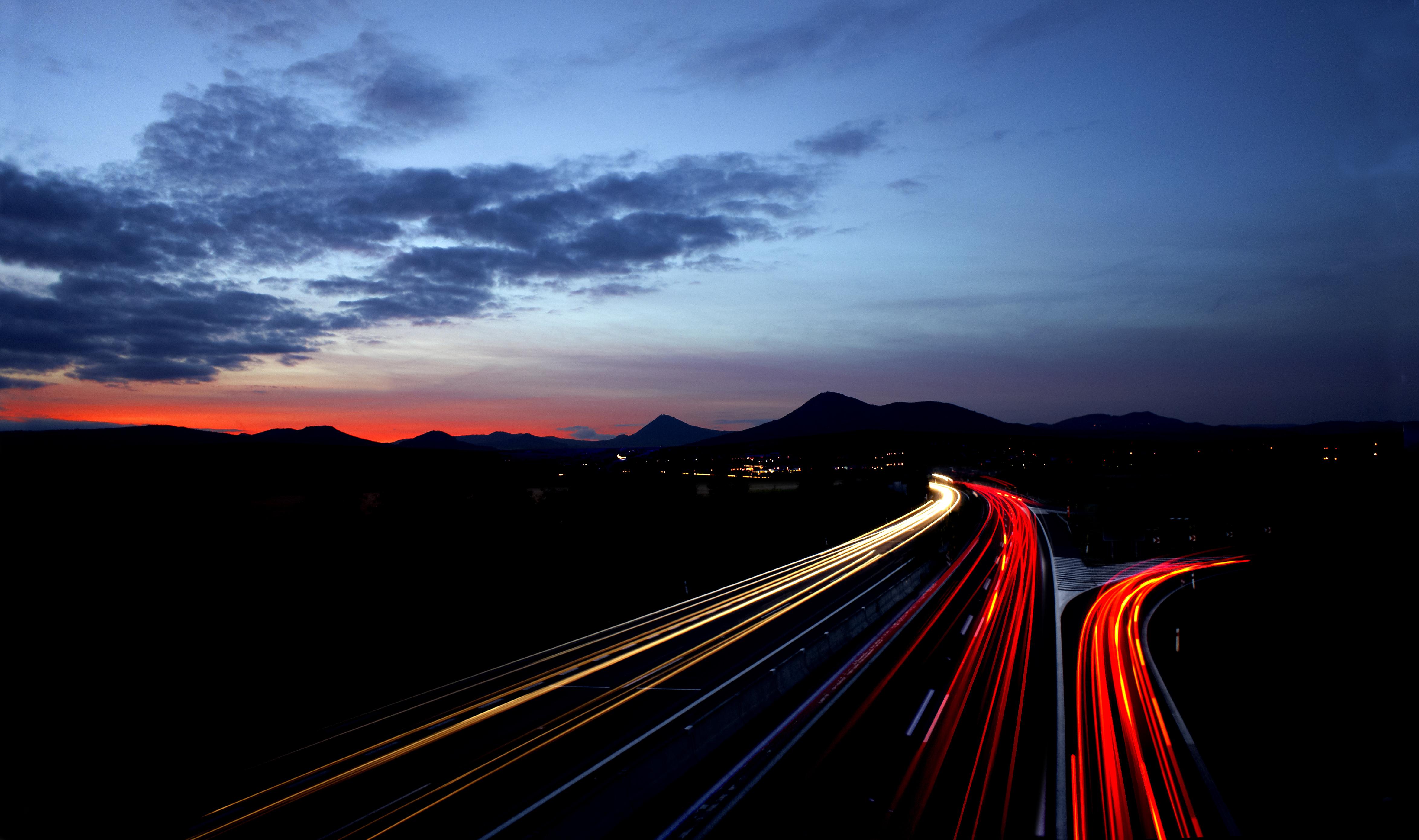 4696x2781 Panning Photography of Cars · Free
