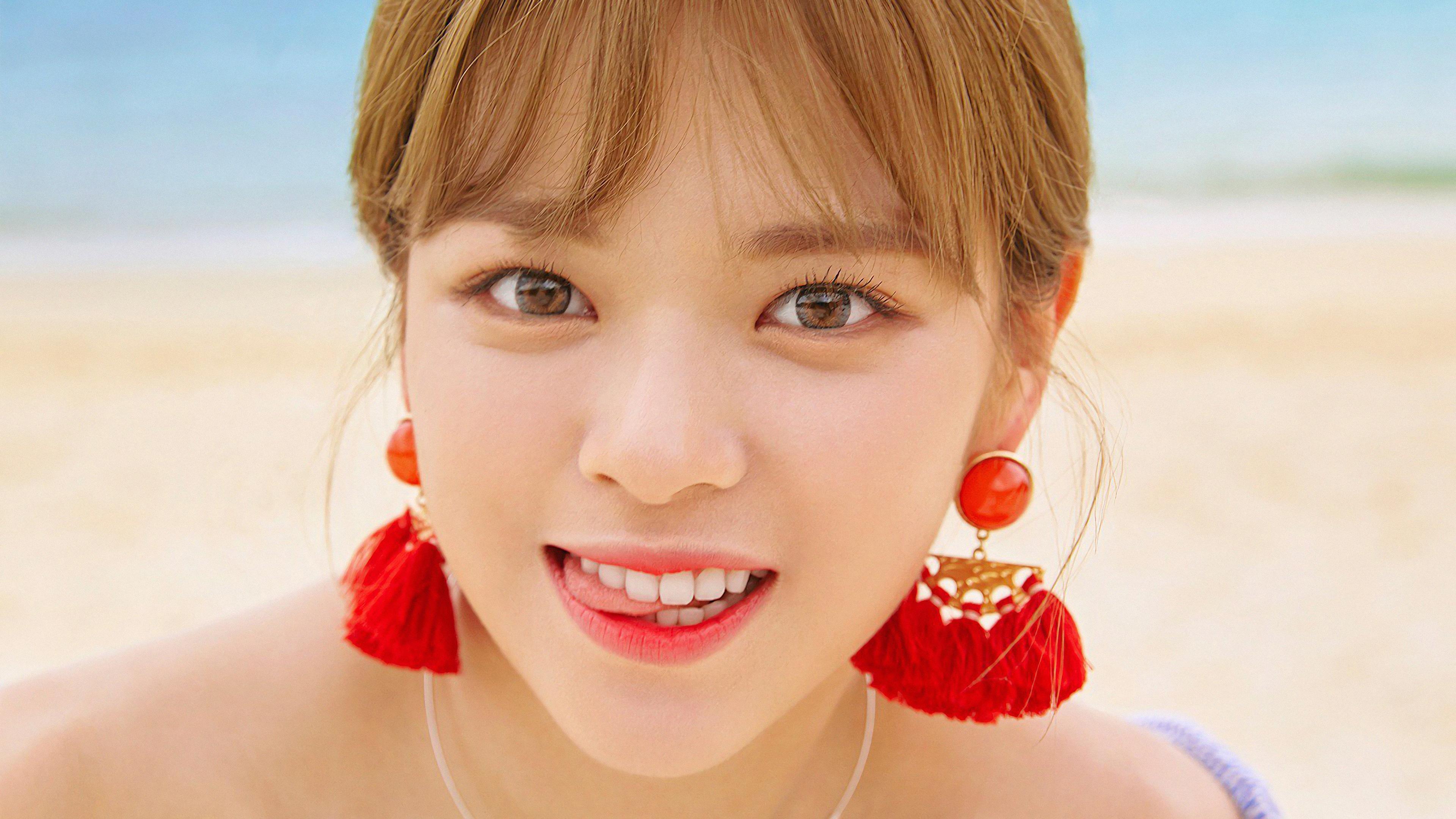 3840x2160 Jeongyeon TWICE Summer Nights 4K