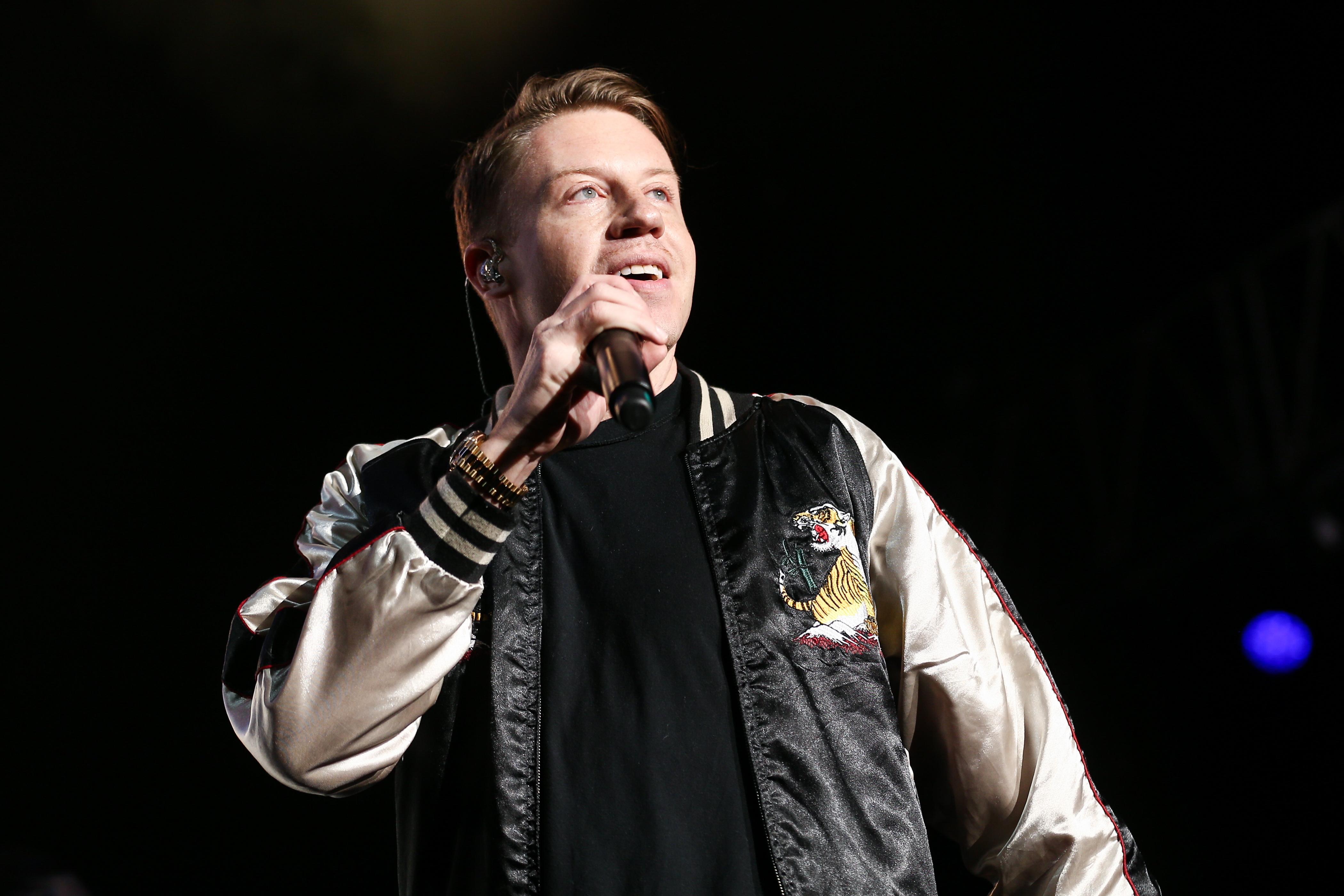 4200x2800 Macklemore HD Wallpaper Picture 52718 4200x2800px