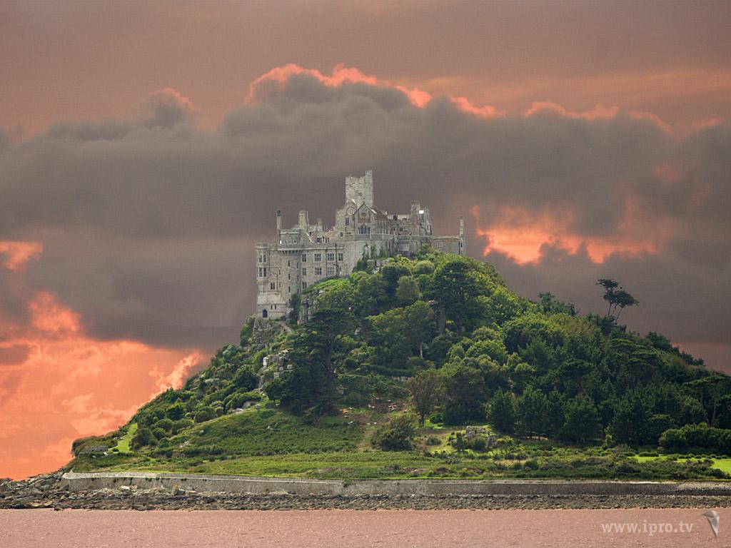 1024x768 Castle Wallpaper Download for Laptops