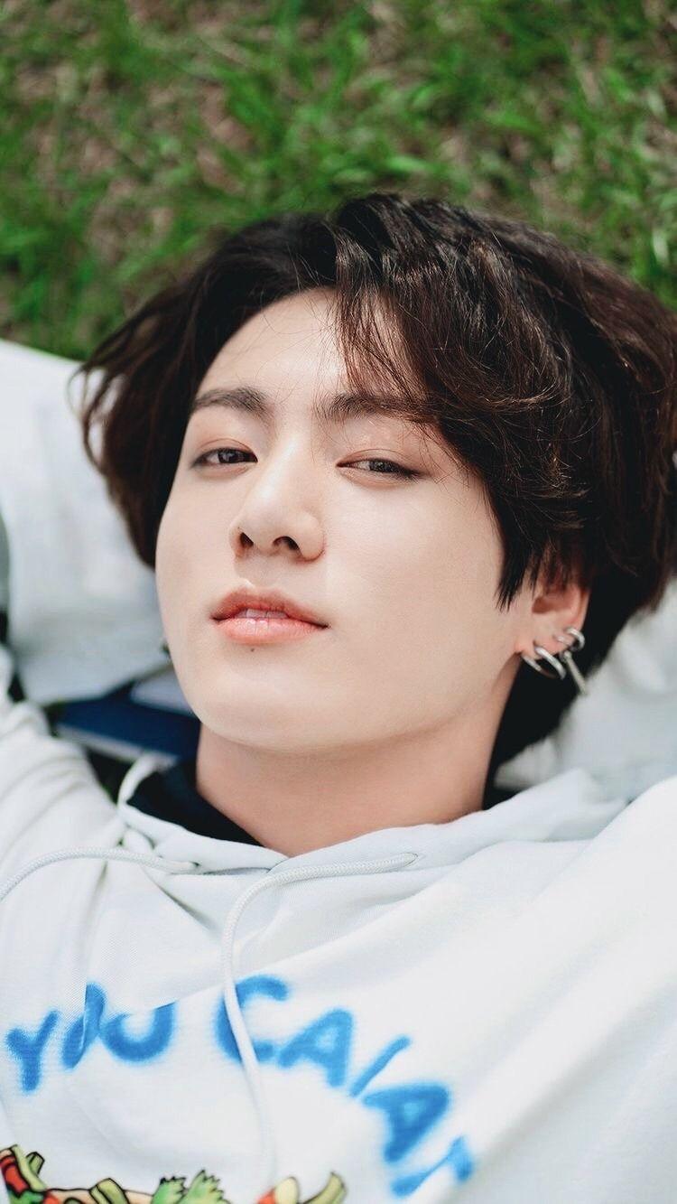 750x1333 Jungkook Wallpaper