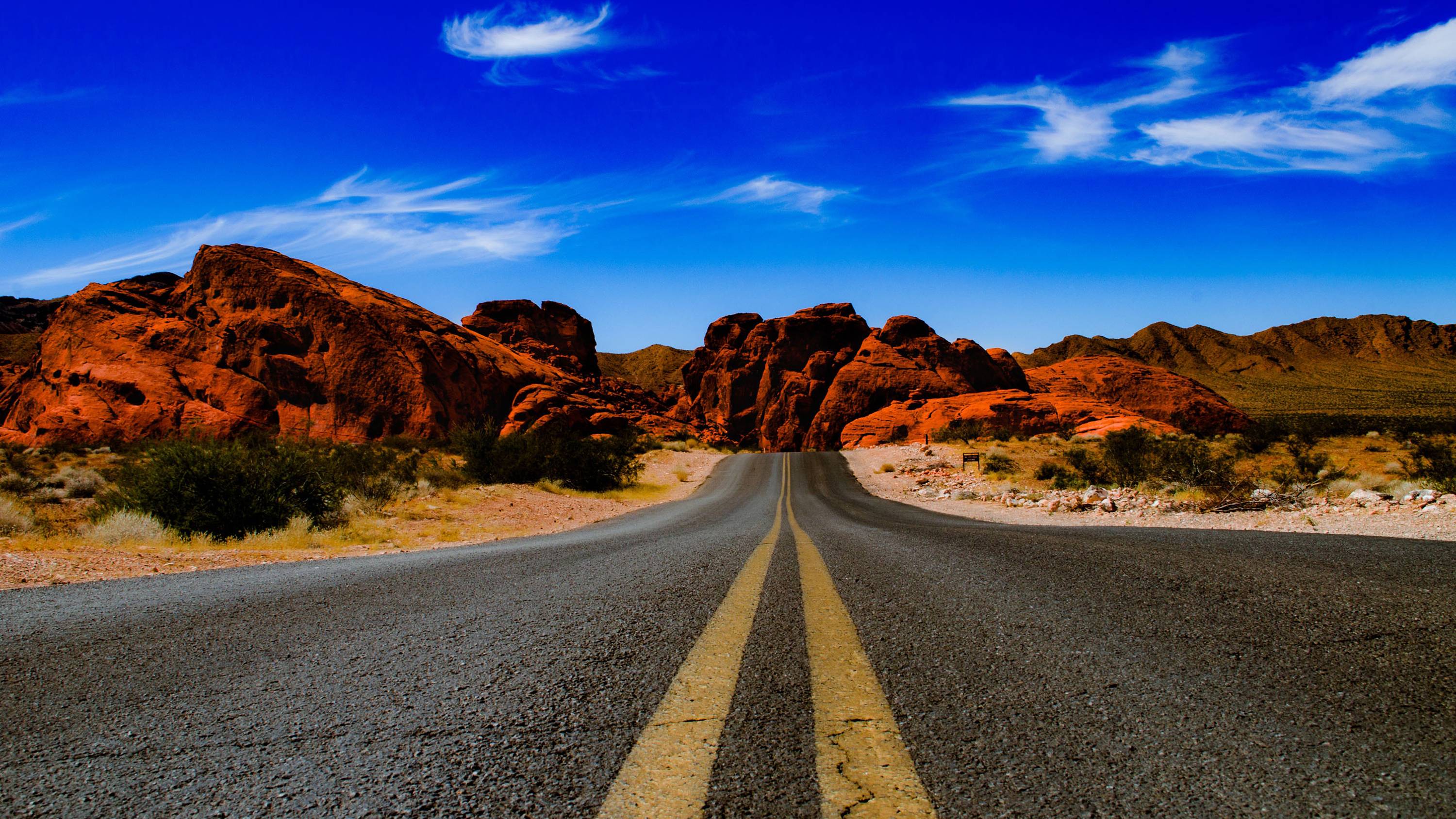 3000x1688 Valley of Fire State Park Road Wallpaper