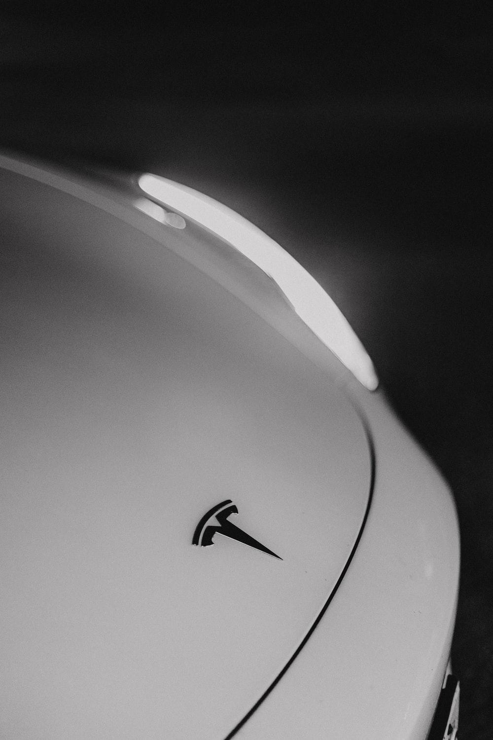 1000x1500 Tesla Picture [HD]. Download Free Image