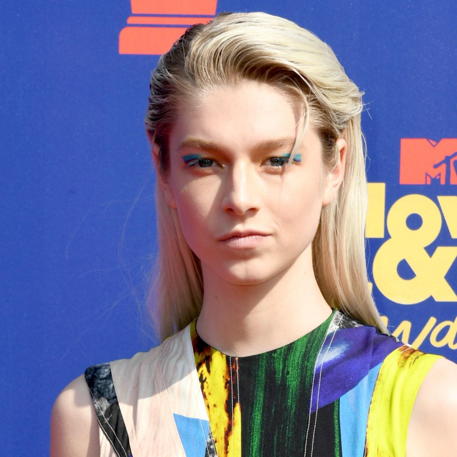 1600x1600 Hunter Schafer Wallpaper