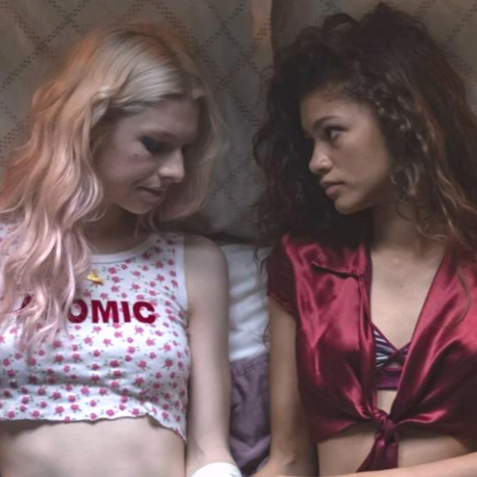 1600x1600 Hunter Schafer Wallpaper