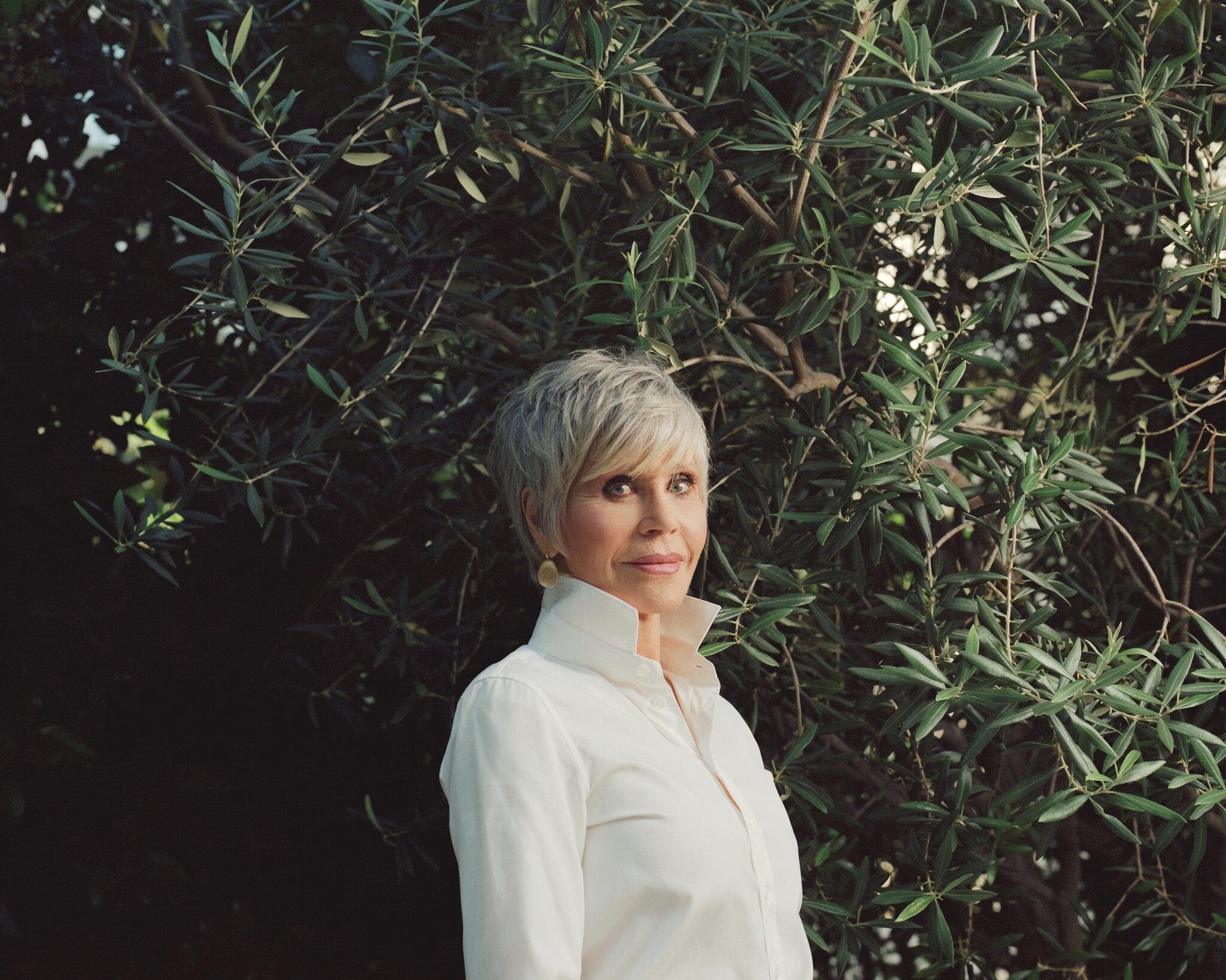 2048x1638 Jane Fonda, Star of Fire Drill Fridays, Has New Book Out