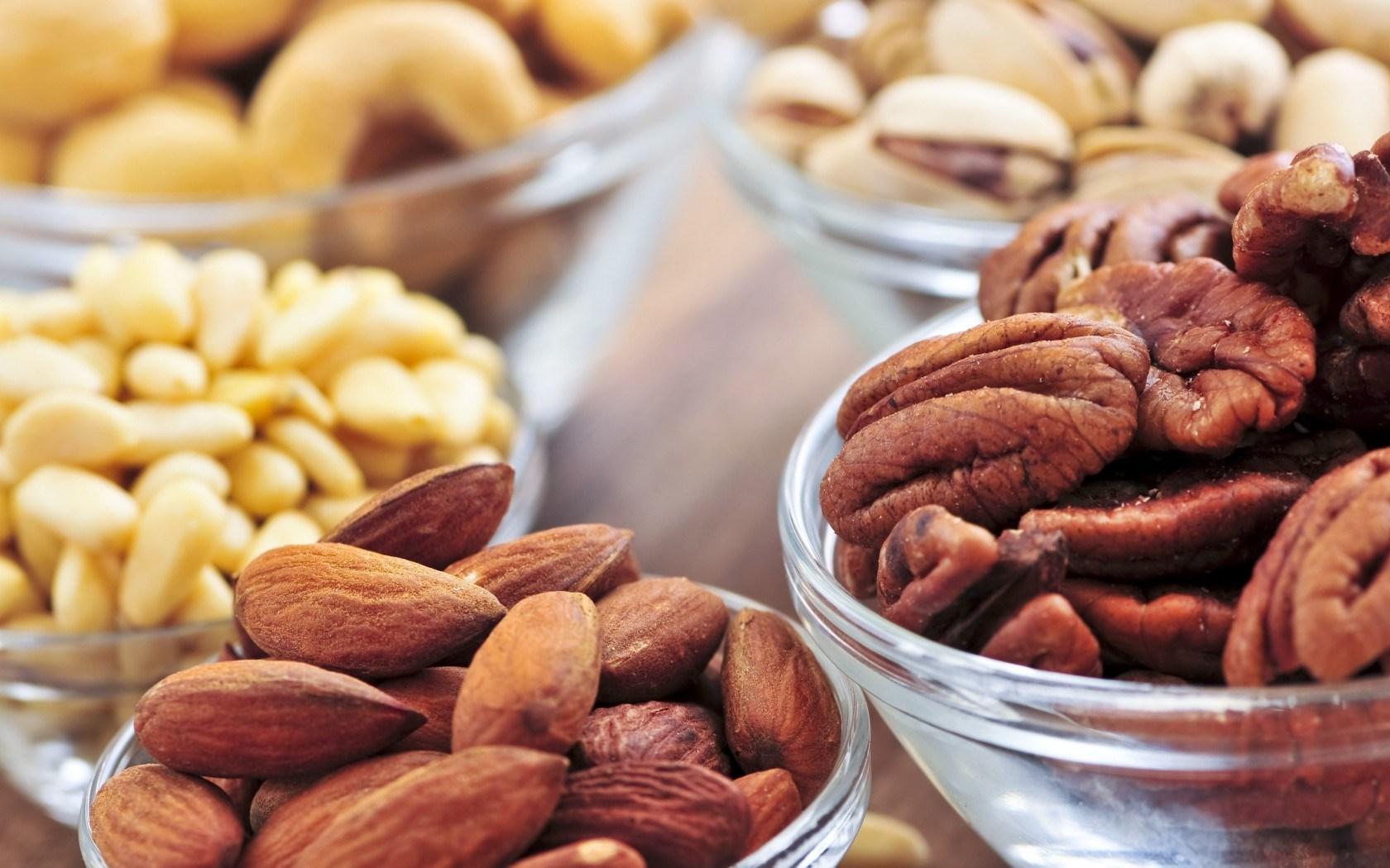 1680x1050 Pistachio Nuts Wallpaper 44298 1680x1050px