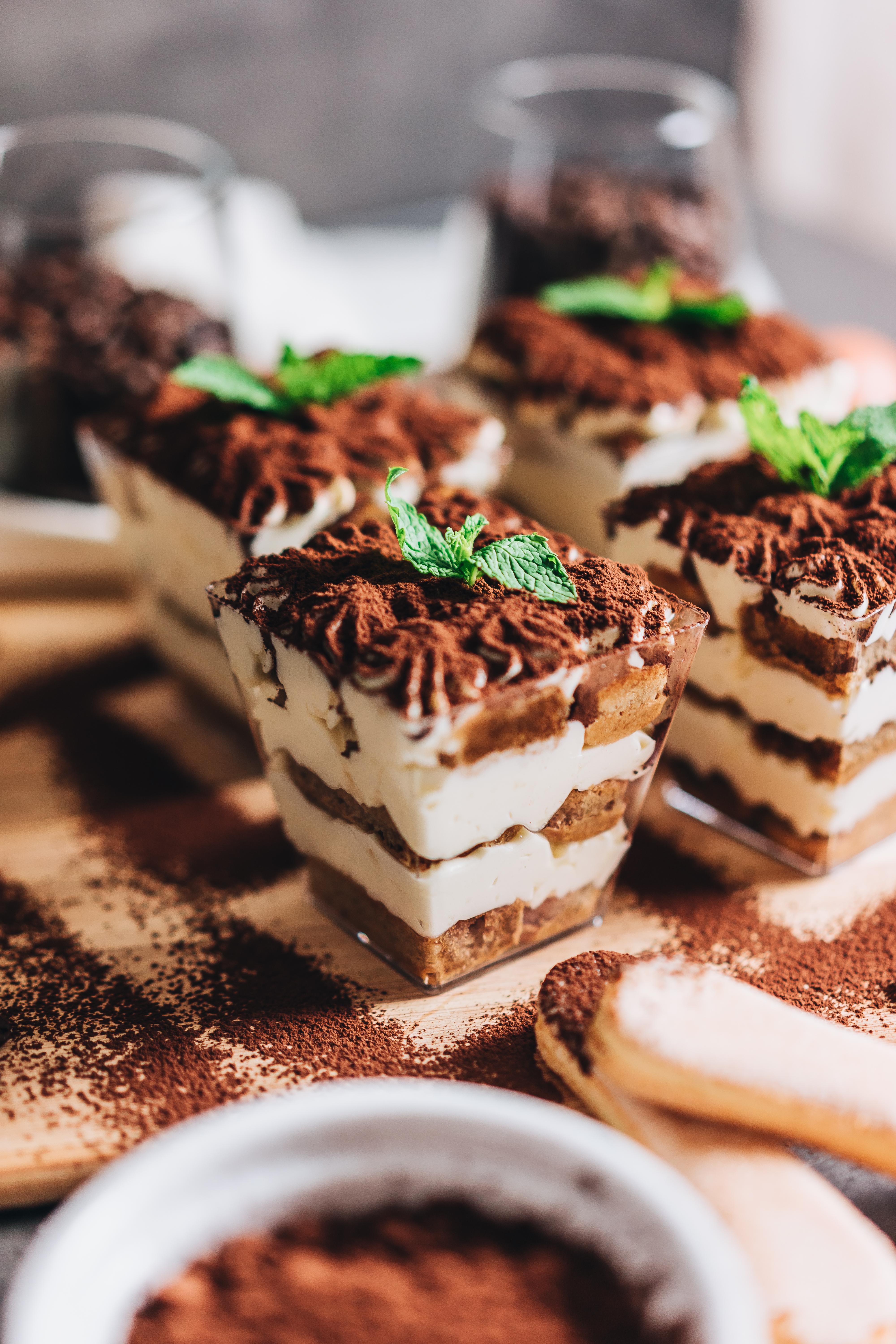 4000x6000 Individual Tiramisu Vertical Free