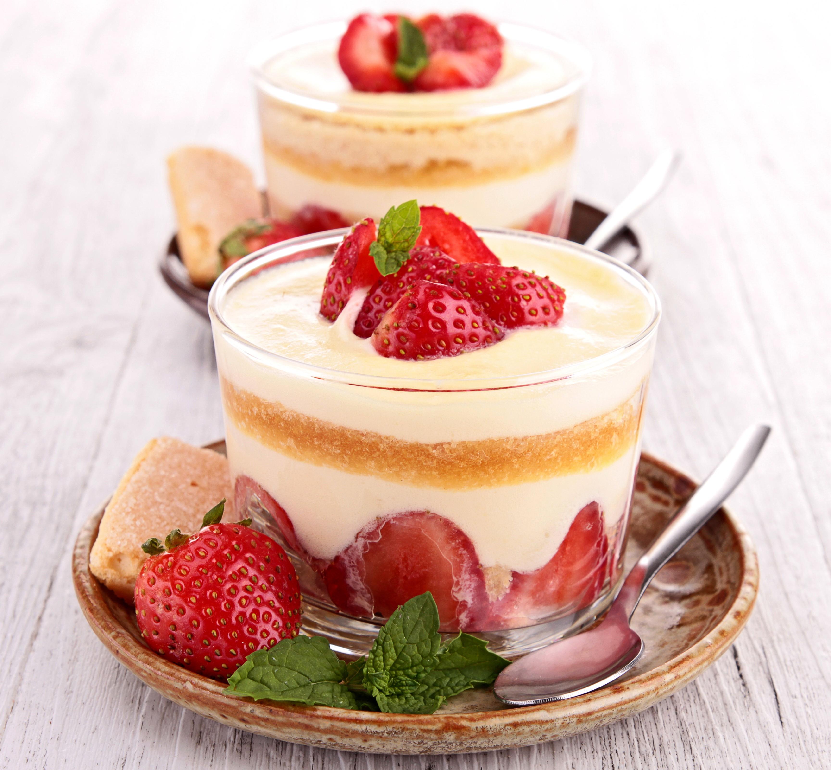 3456x3200 strawberry tiramisu, Drinks, Strawberry, Highball glass, Spoon. Mocah HD Wallpaper