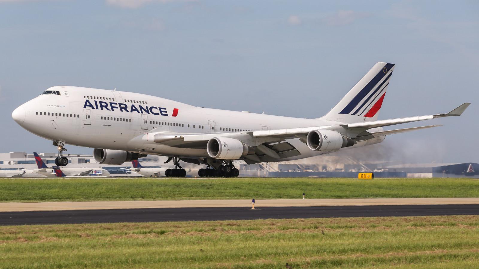 1600x900 Download wallpaper: Air France Boeing 747 1600x900