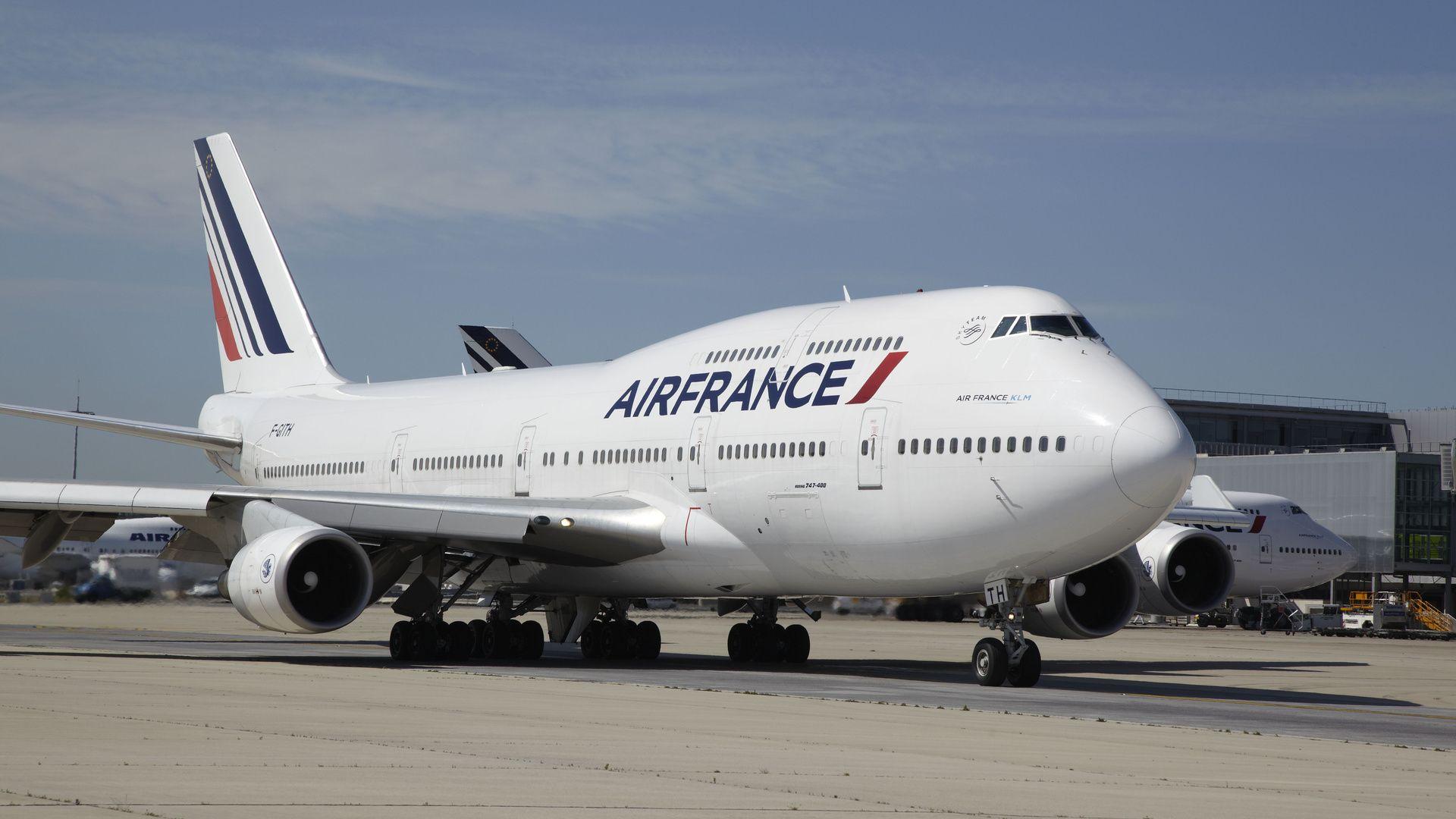 1920x1080 Civil Aviation Air France Boeing Airport 1920x1080 Wallpaper. Air france, Boeing, Boeing 747