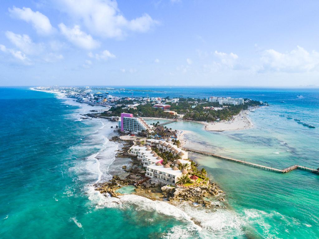1024x768 Isla Mujeres aerial