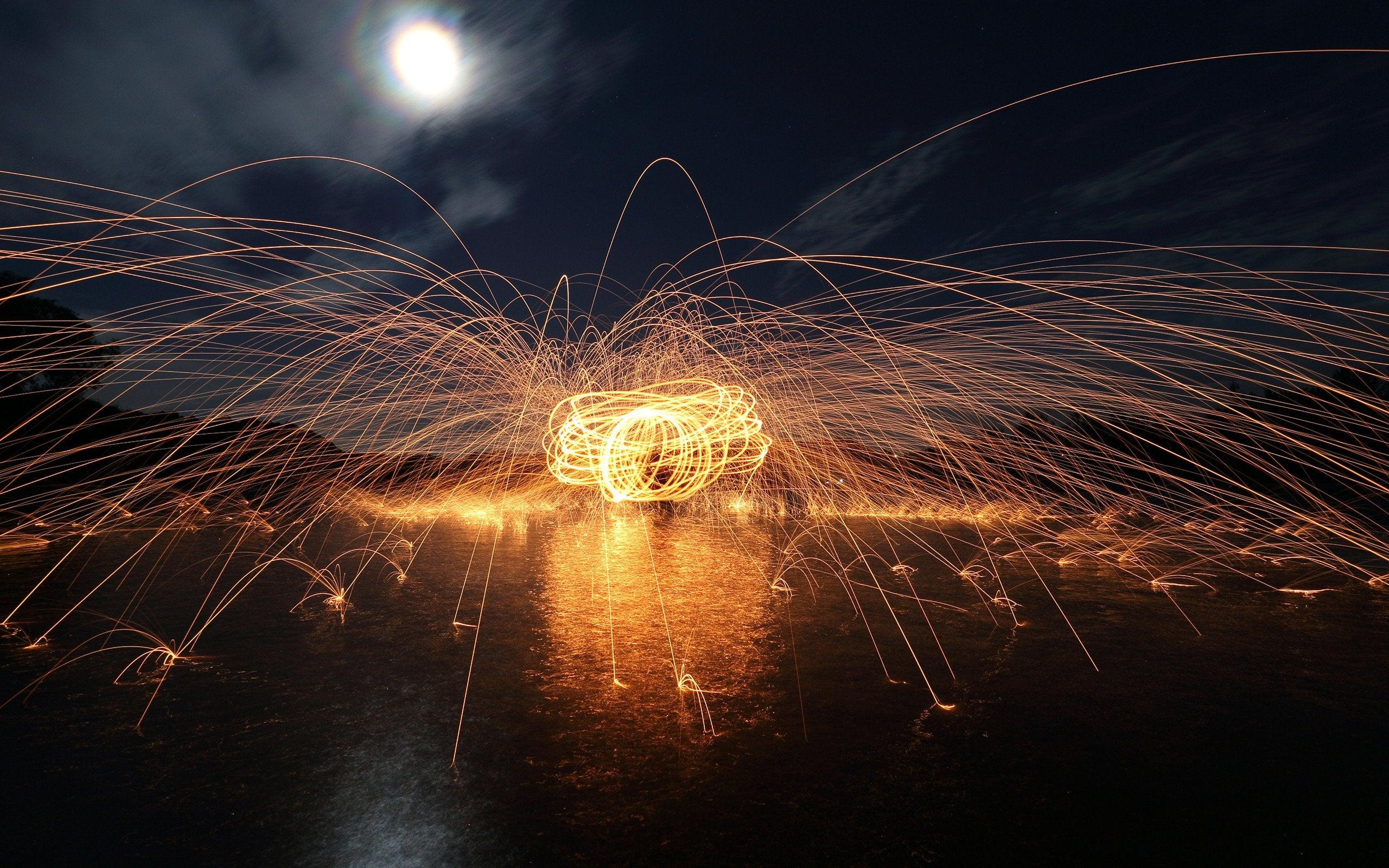 2560x1600 Sparks Timelapse