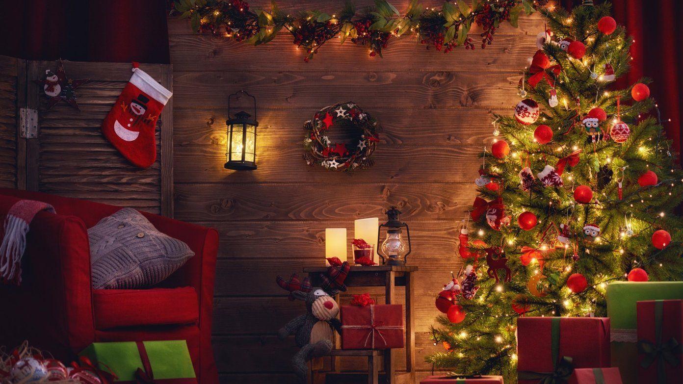 1392x783 Cozy Christmas Minimalist Wallpaper