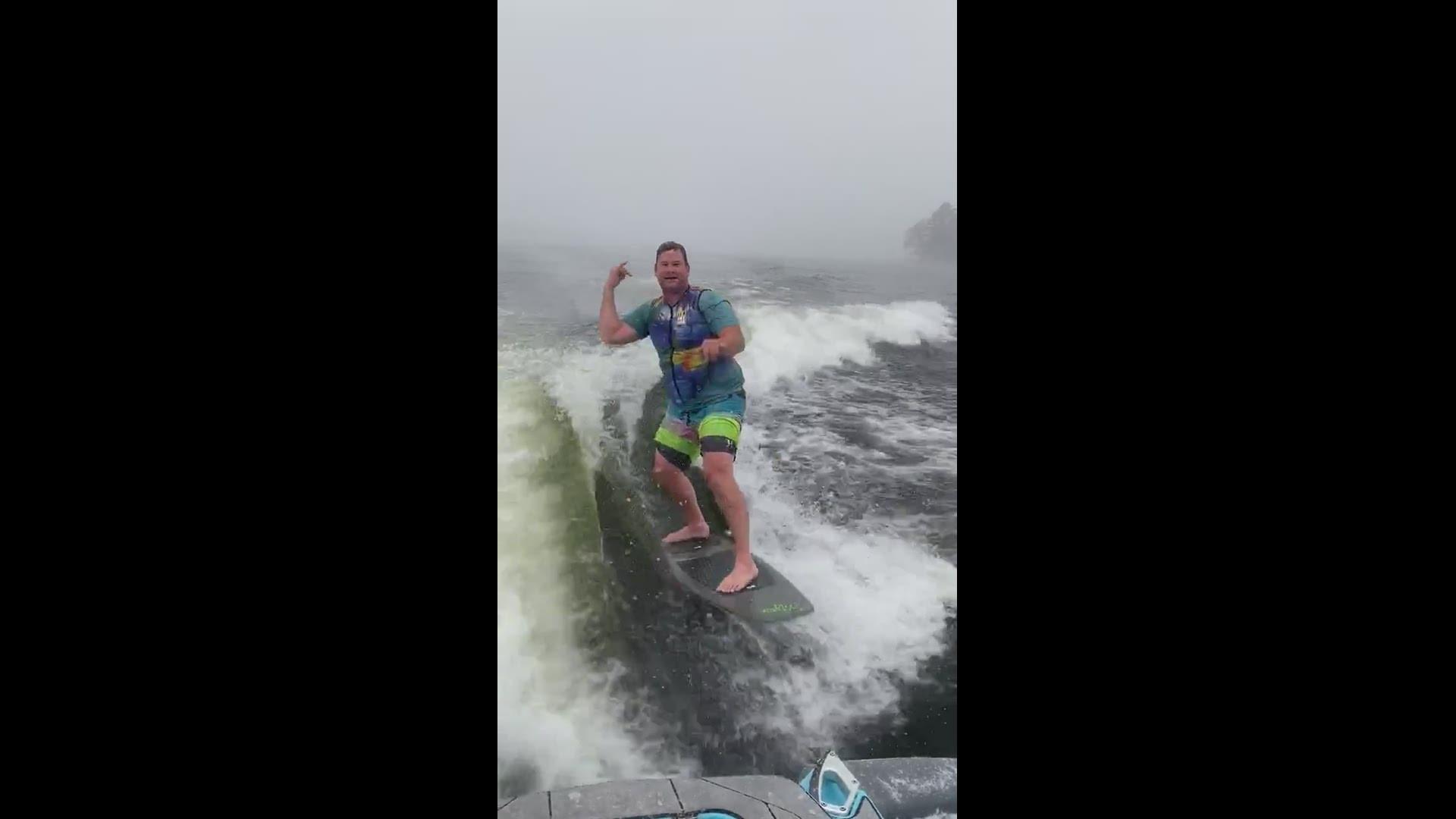 1920x1080 Wakesurfing in the Snow Storm