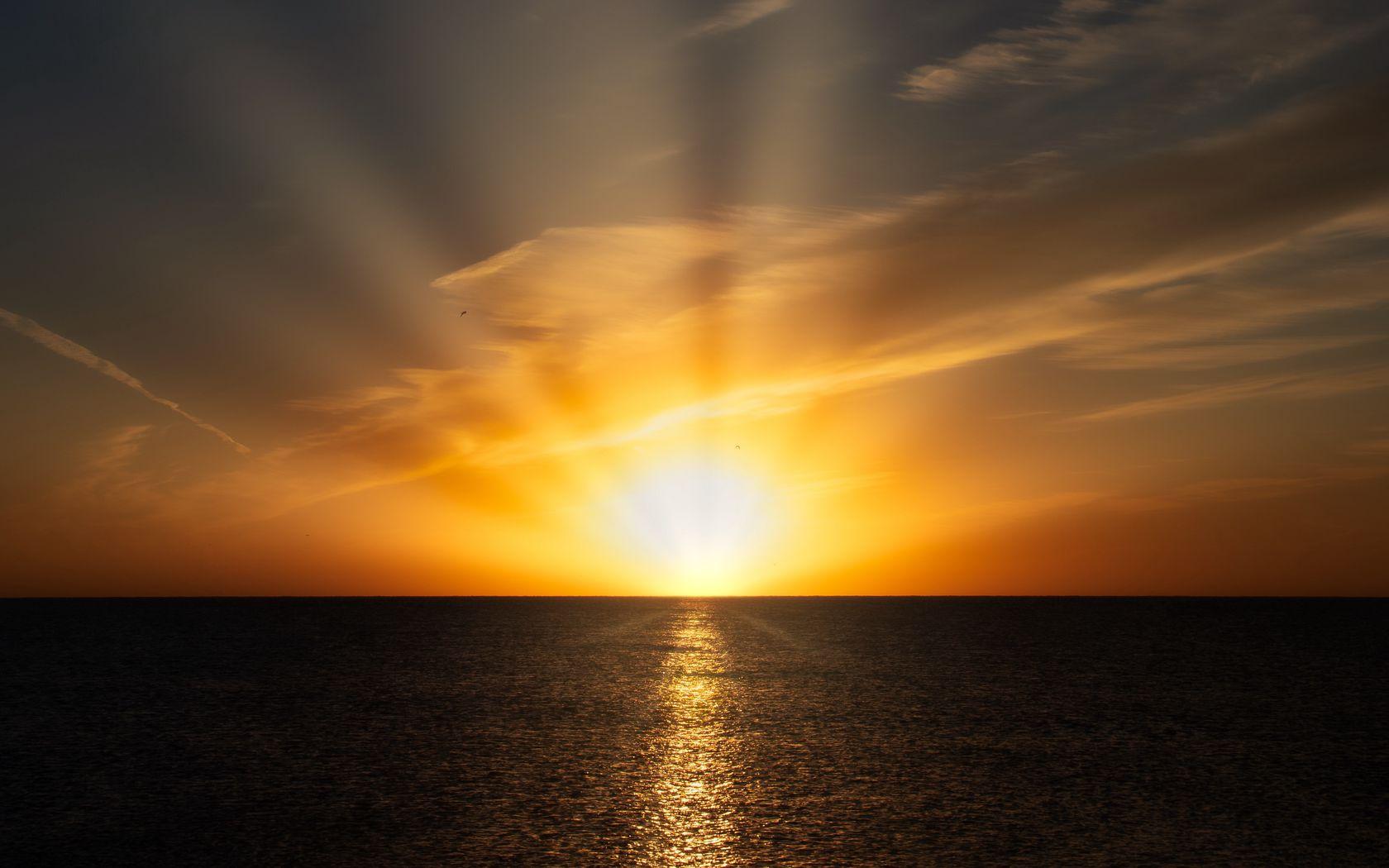 1680x1050 Download wallpaper 1680x1050 lake, dawn, horizon, sunrise widescreen 16:10 HD background