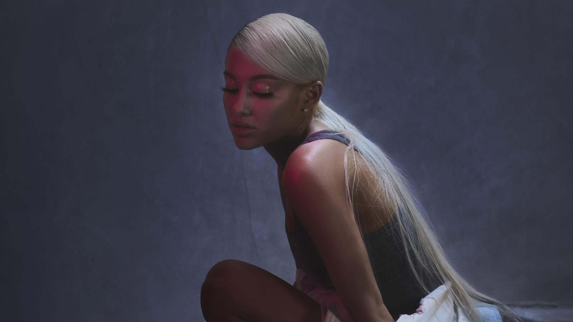 1920x1080 Ariana Wallpaper