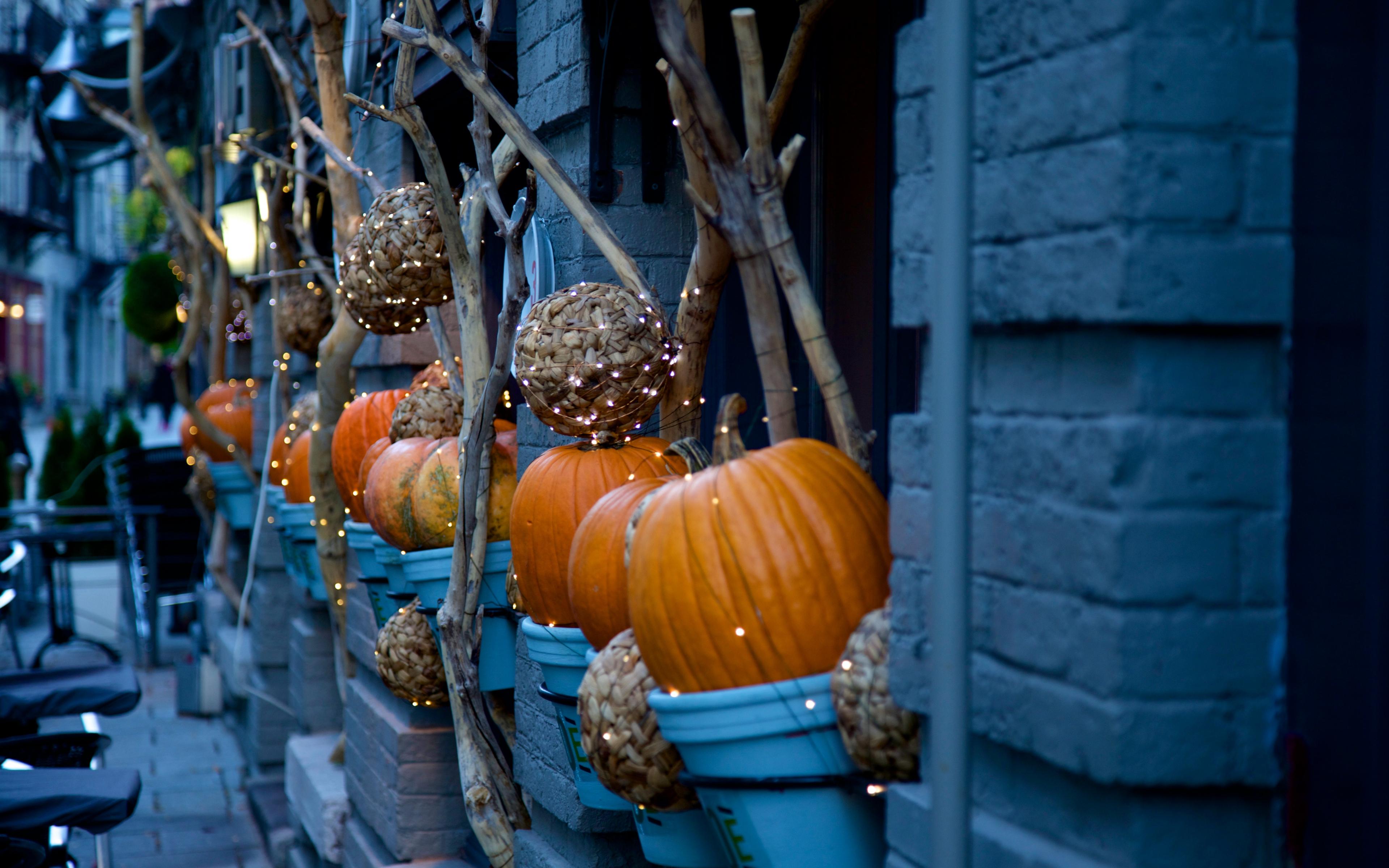 3840x2400 Desktop Wallpaper Halloween, Decorations, Pumpkin, Street, HD Image, Picture, Background, 525e8b