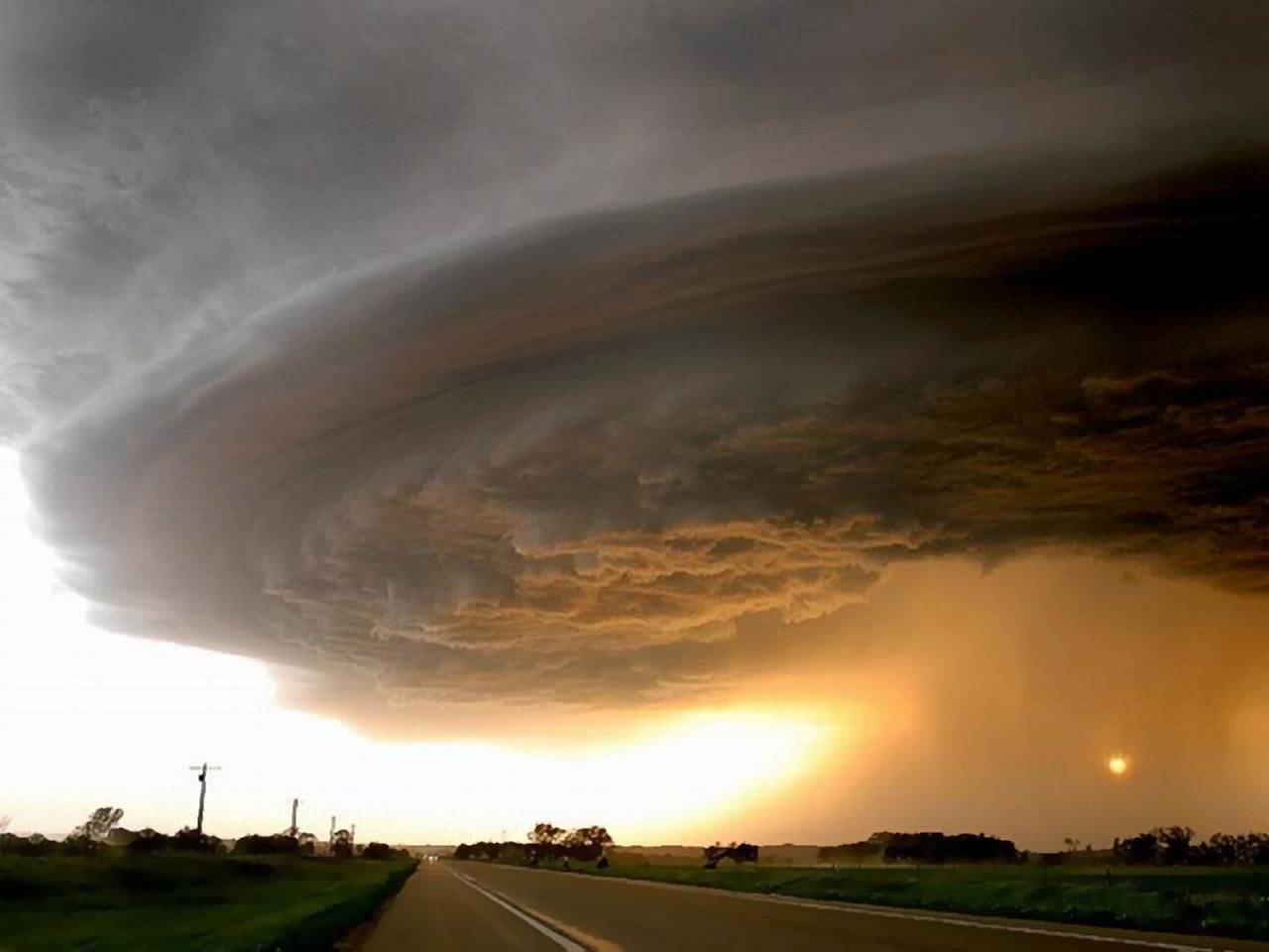 1280x960 Inclement Weather Wallpaper. Dangerous Weather Wallpaper, February Weather Wallpaper and March Weather Wallpaper